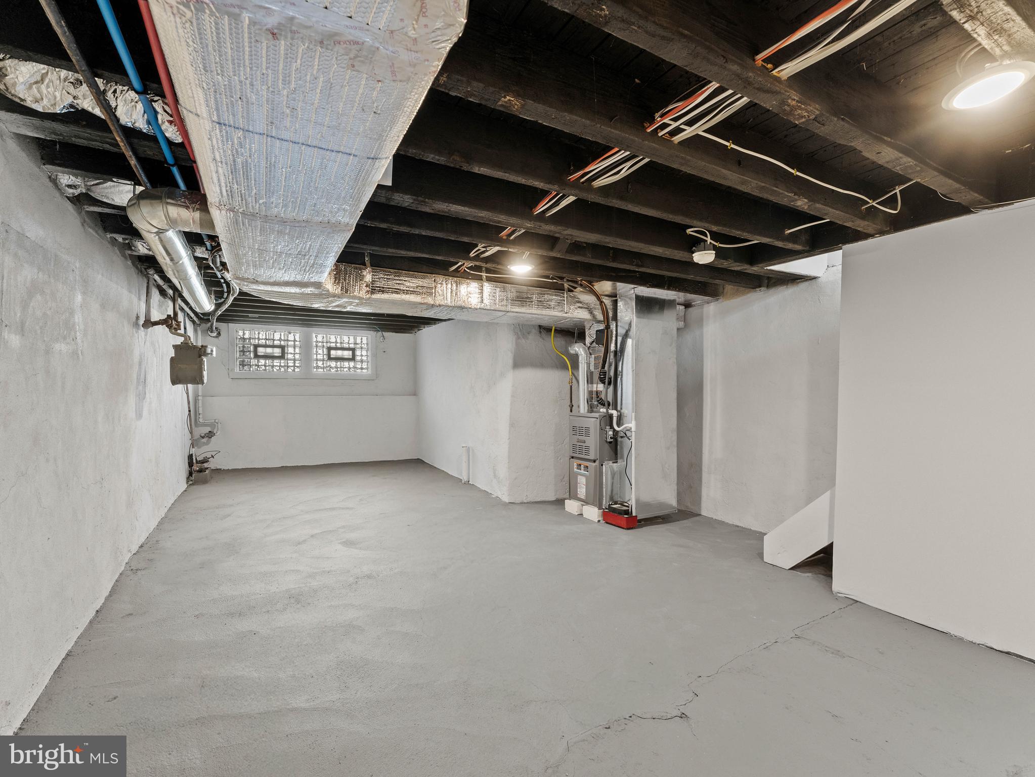 ELMWOOD PARK - Residential