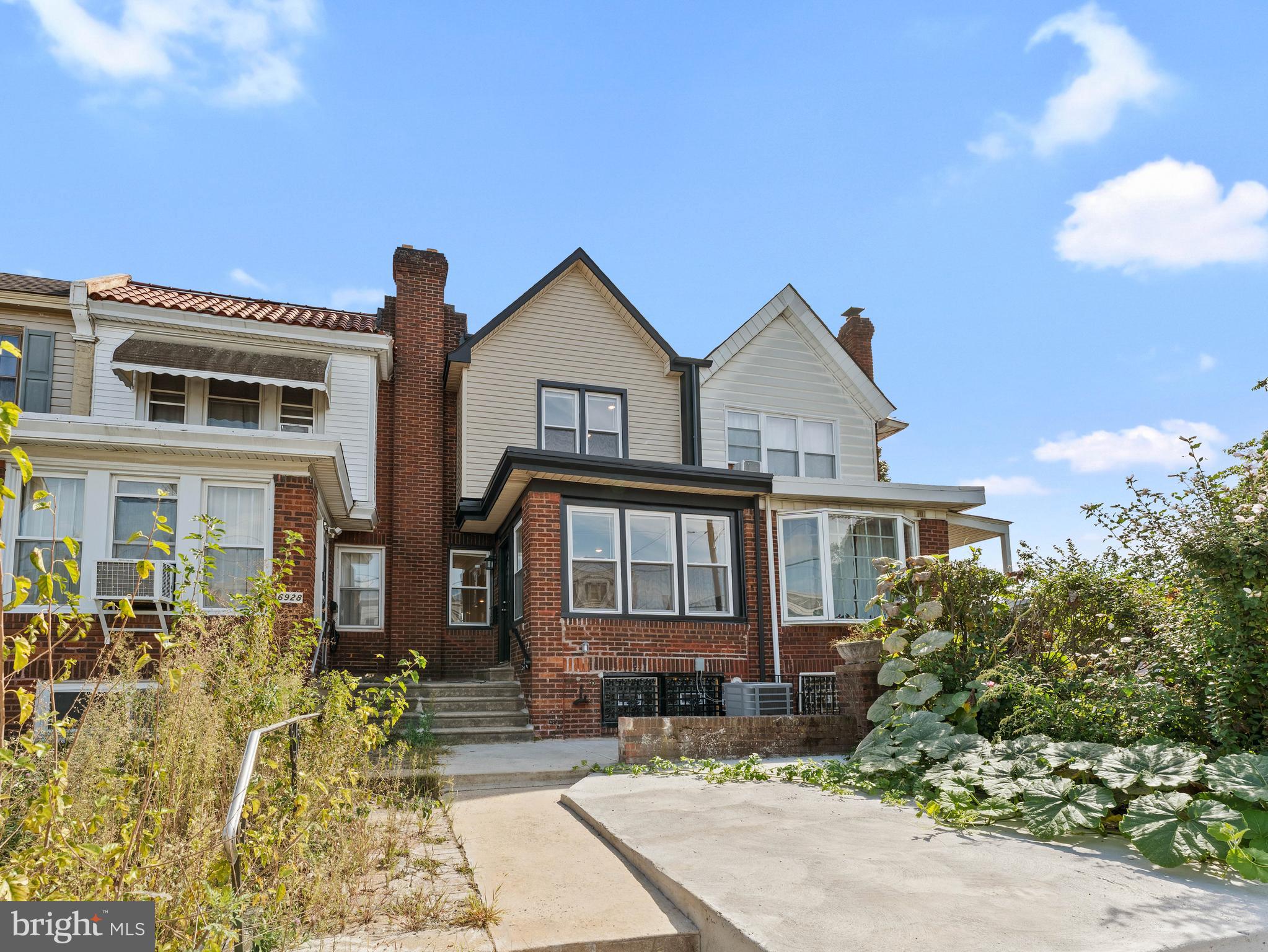 ELMWOOD PARK - Residential