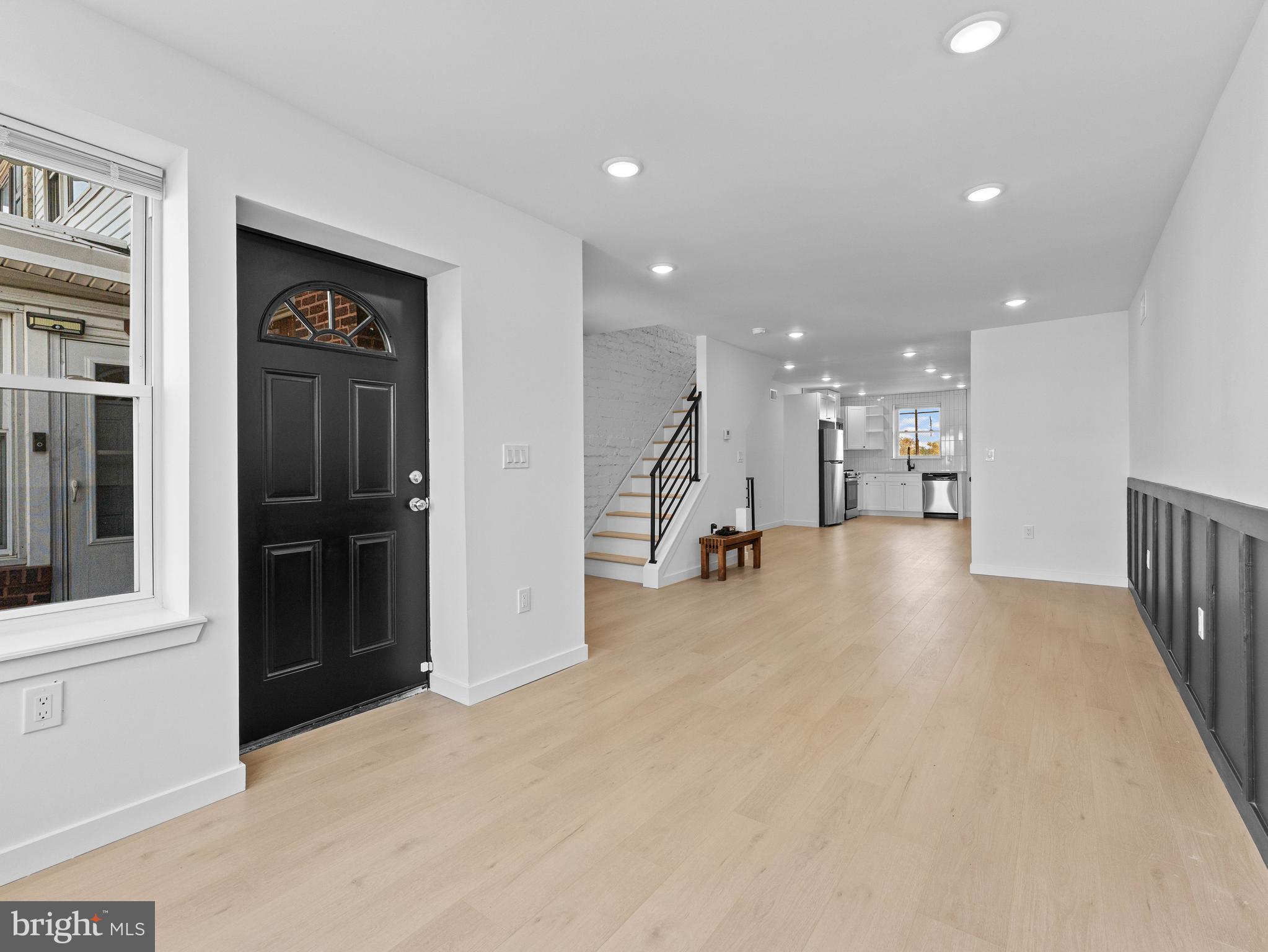 ELMWOOD PARK - Residential