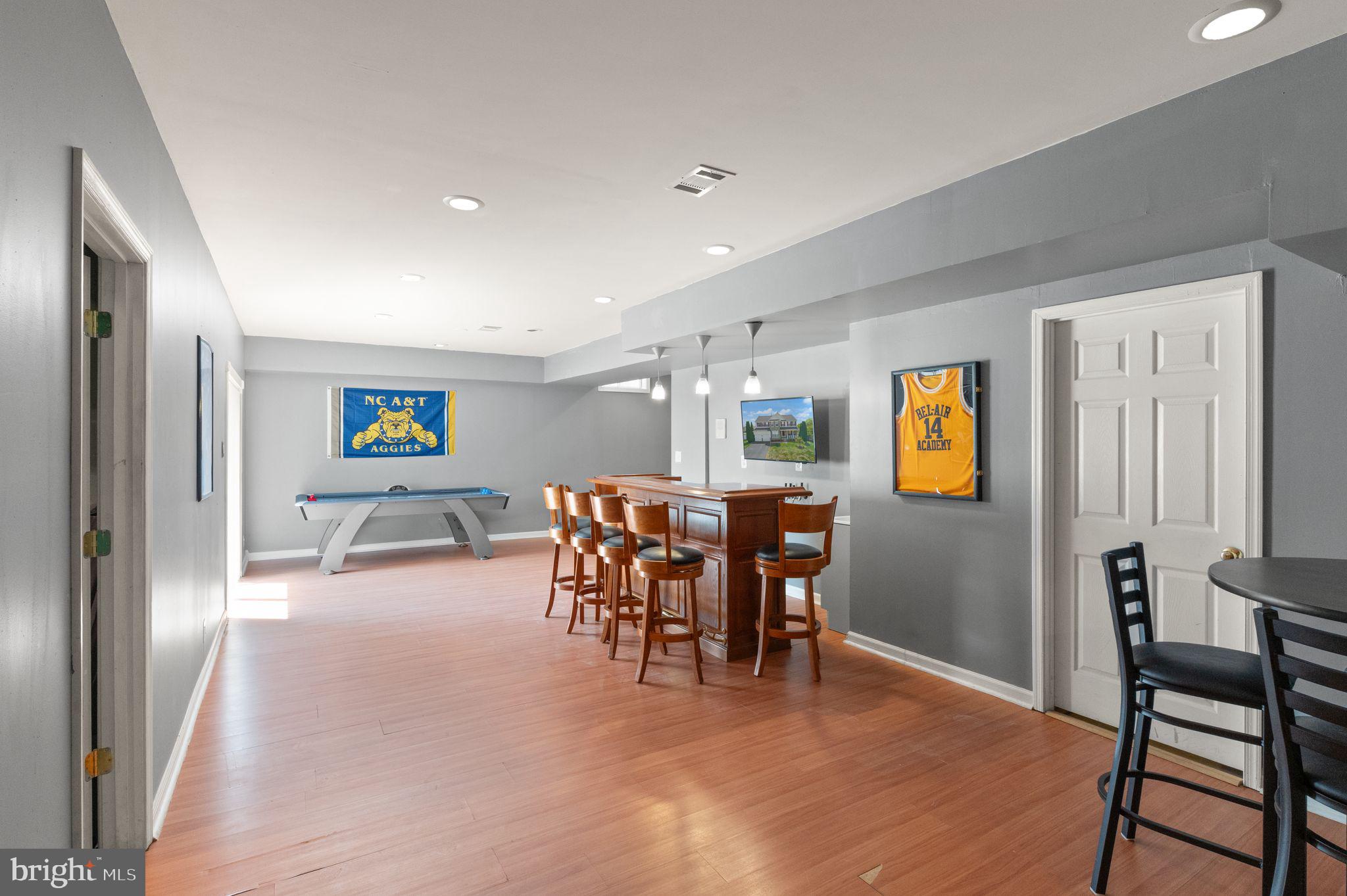 CEDAR BROOKE - Residential