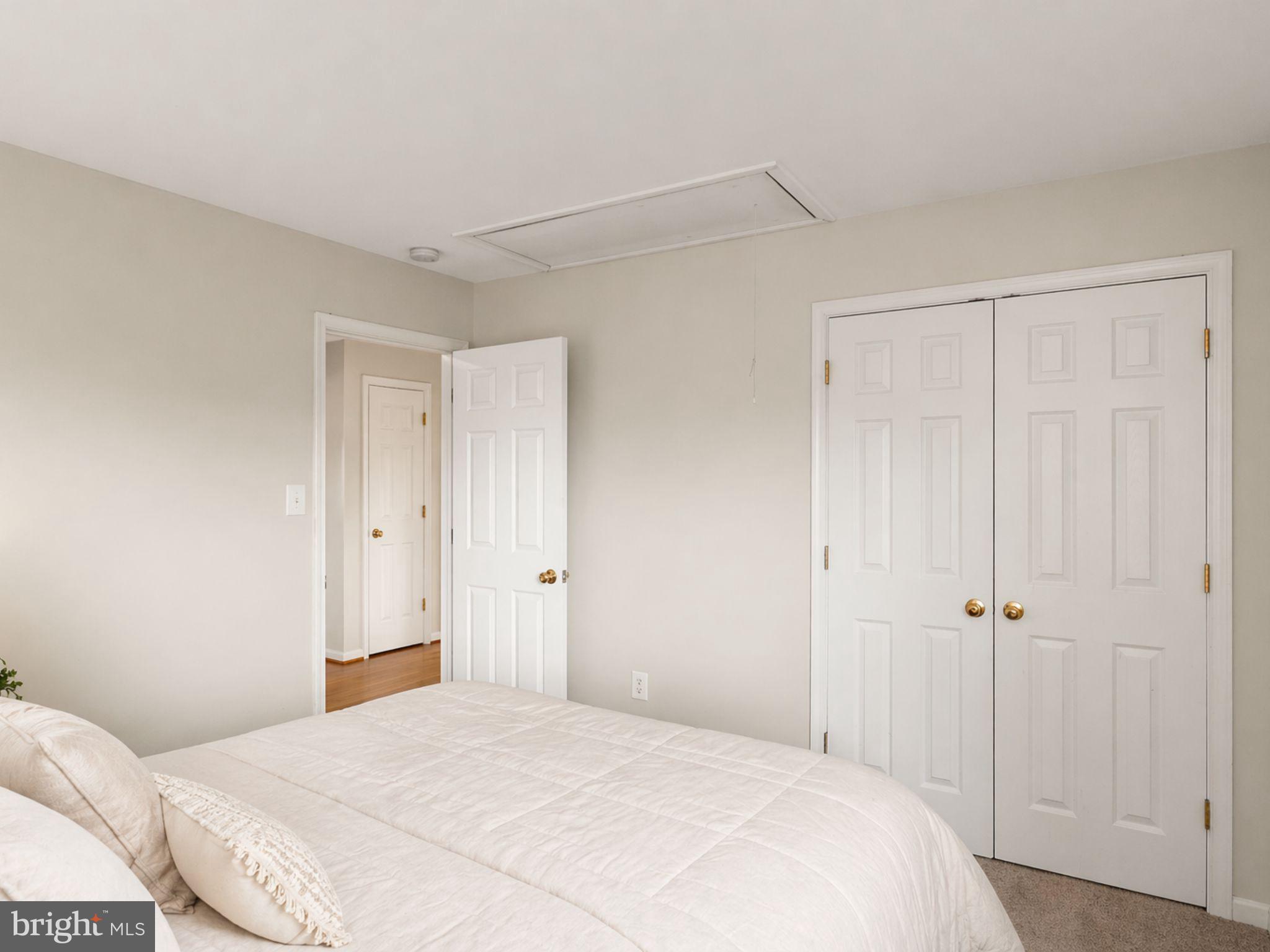 CEDAR BROOKE - Residential