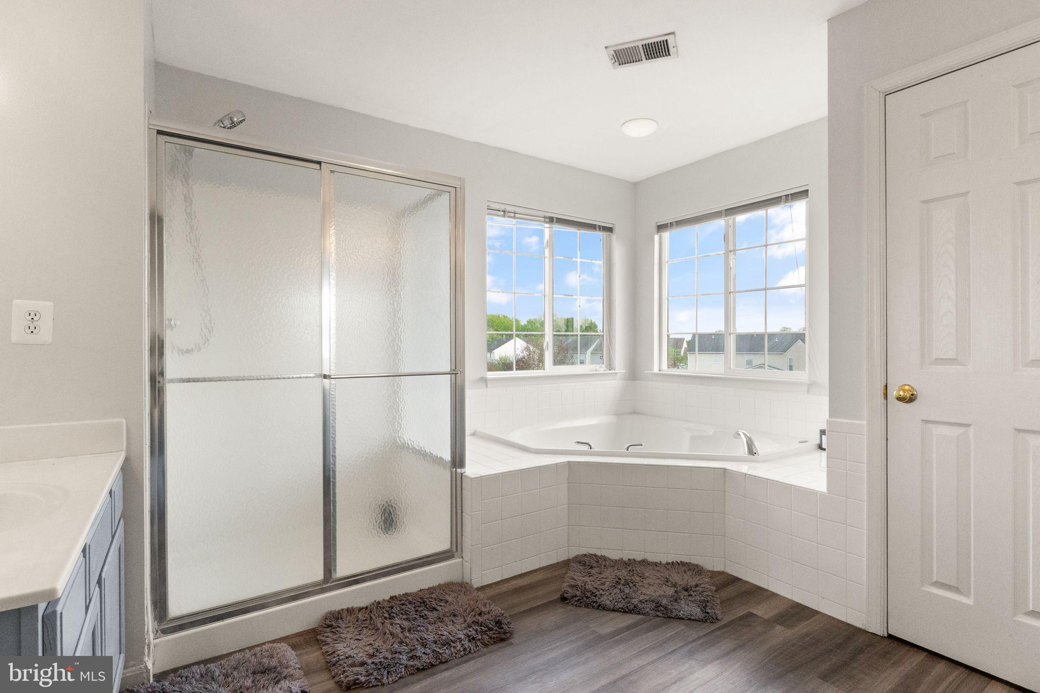 CEDAR BROOKE - Residential