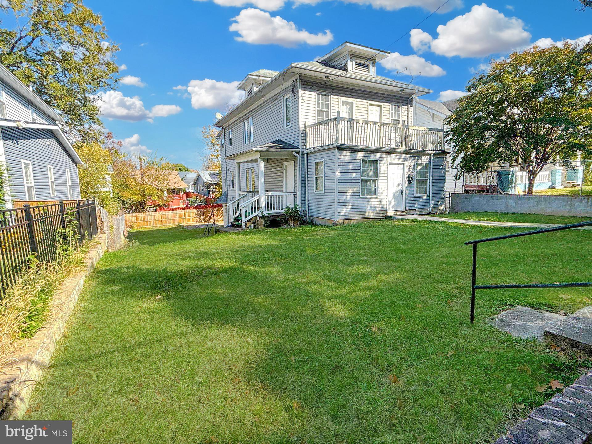 MOUNT RAINIER - Residential