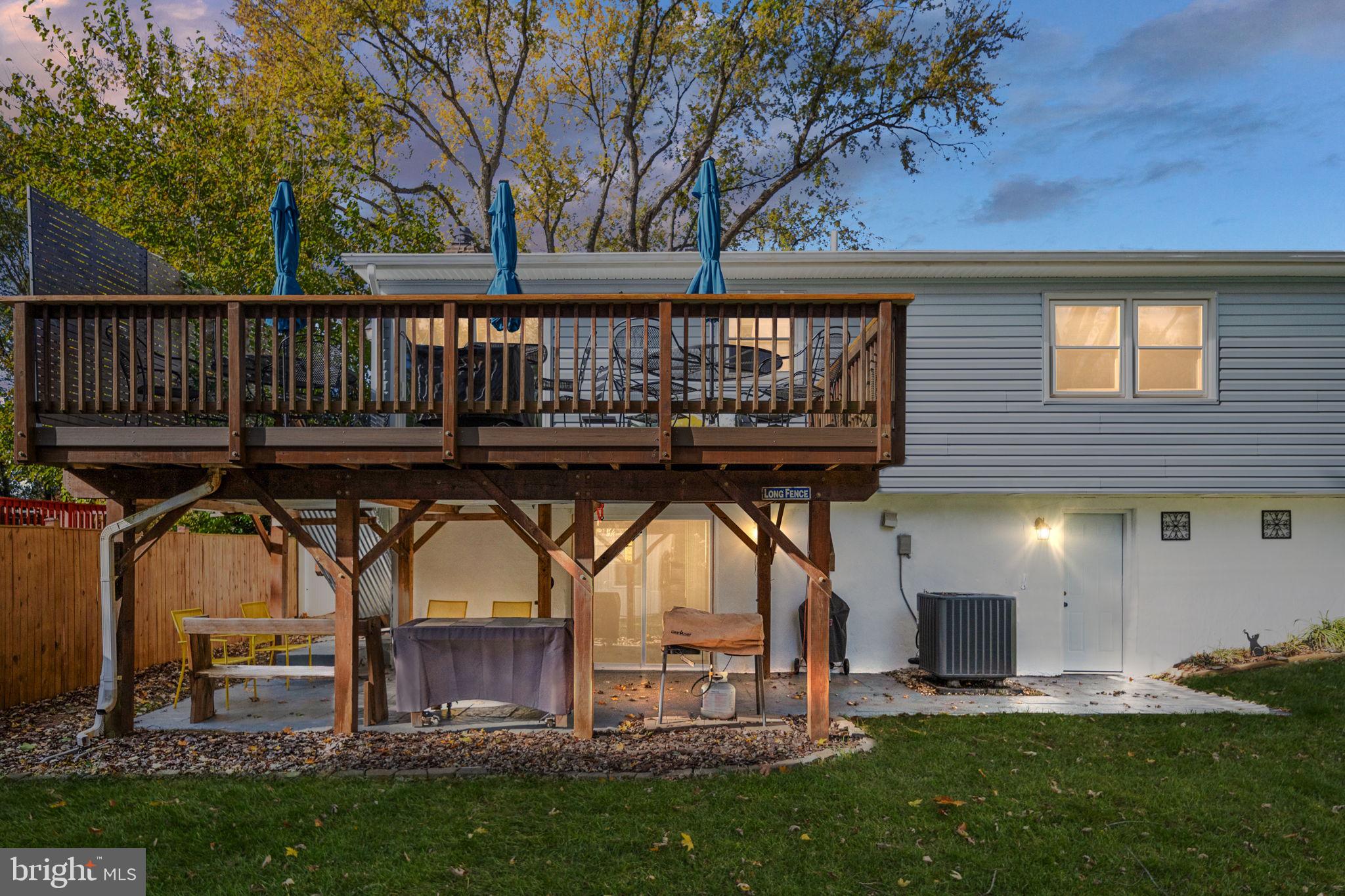 13707 MAPLEDALE AVENUE