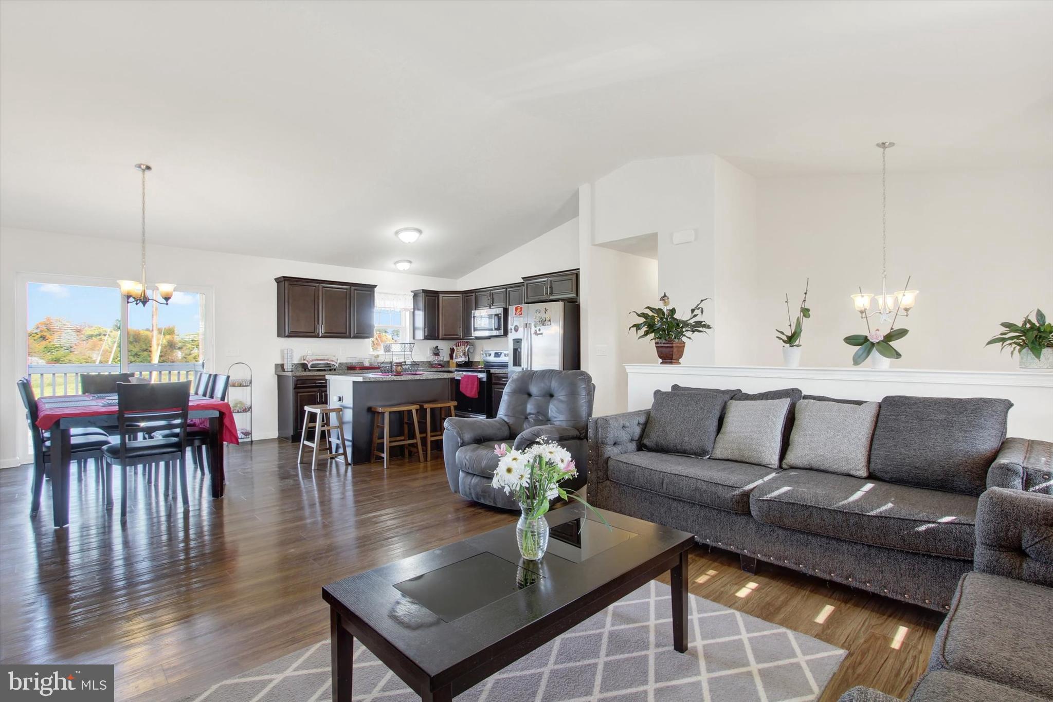 FARM LANE ESTATES - Residential