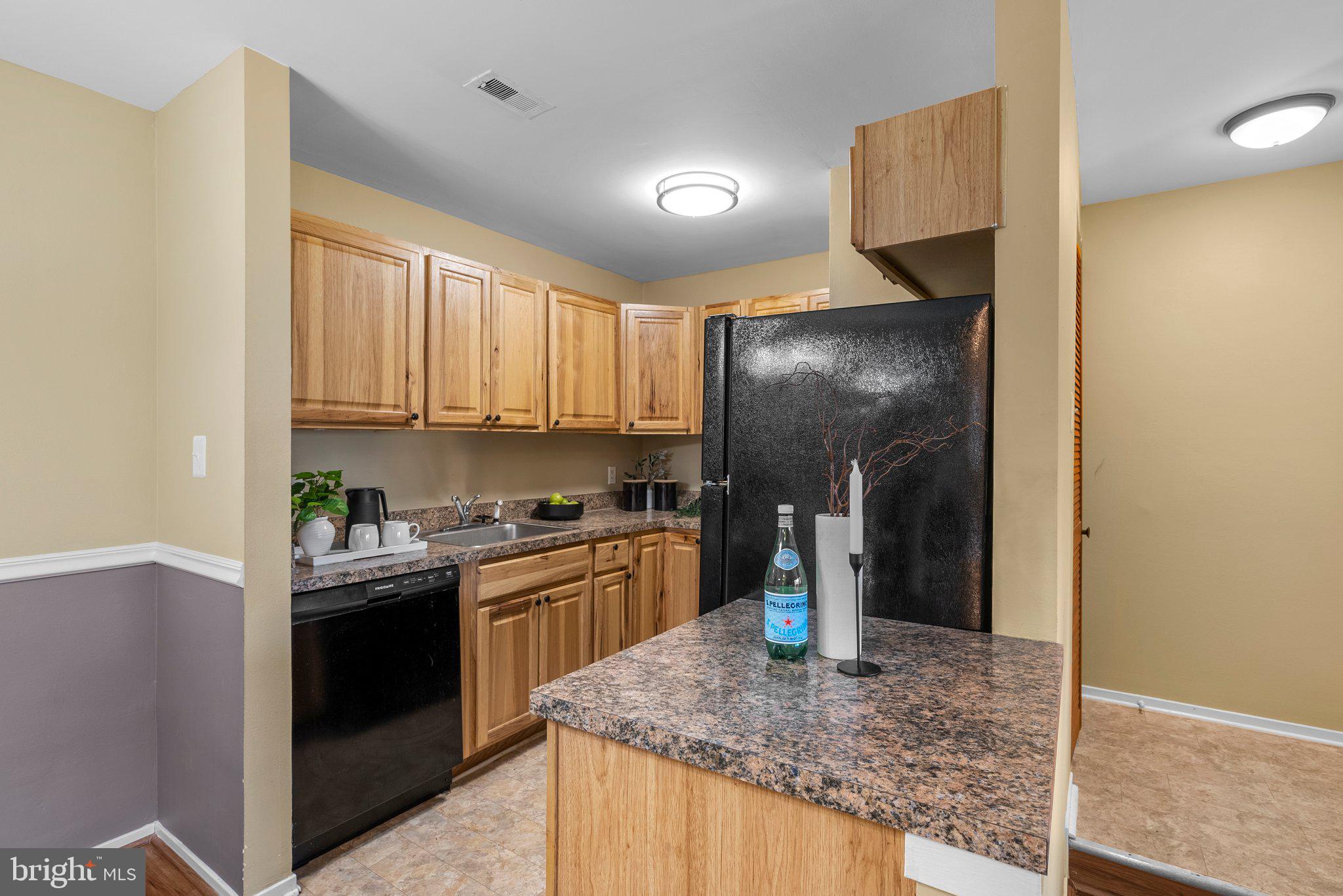 FARMINGDALE - Residential