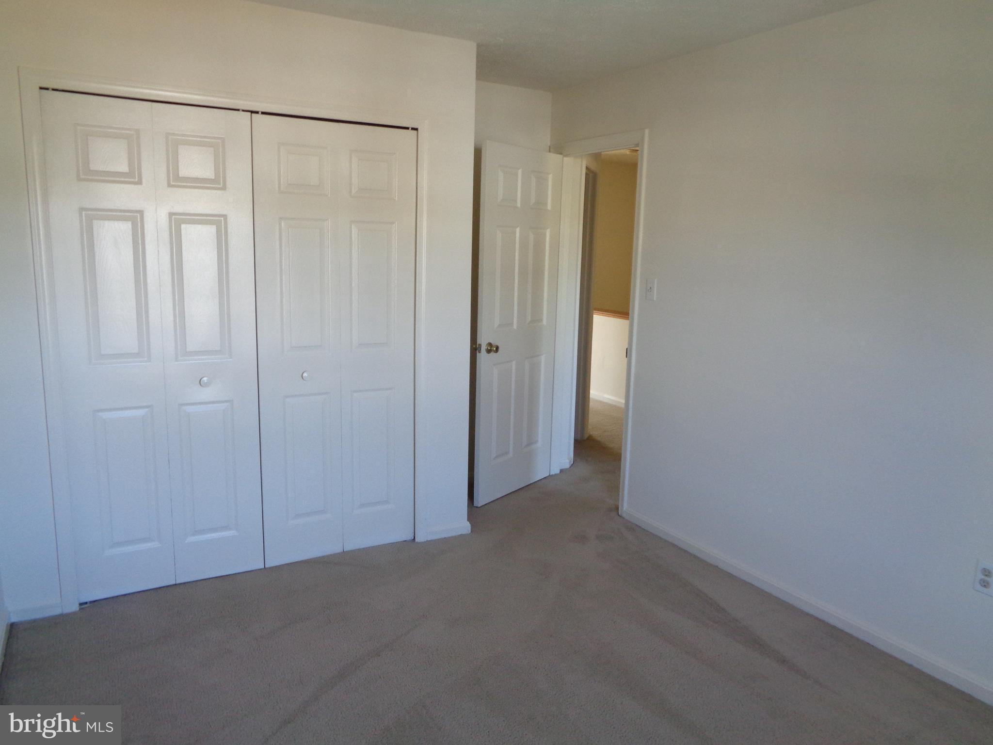 ST CHARLES SUB - HAMPSHIRE - Residential Lease