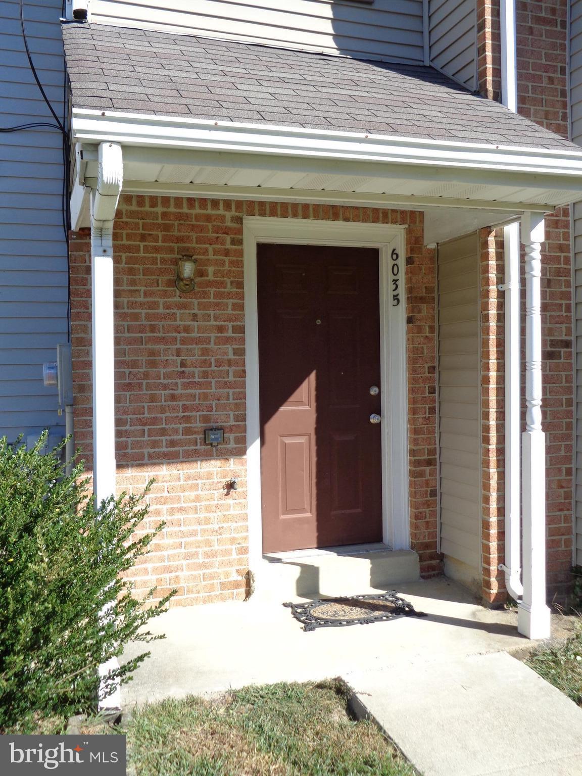 ST CHARLES SUB - HAMPSHIRE - Residential Lease