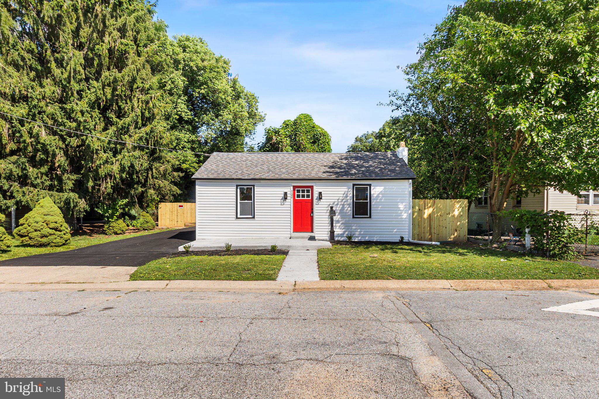 702 EAST AVENUE