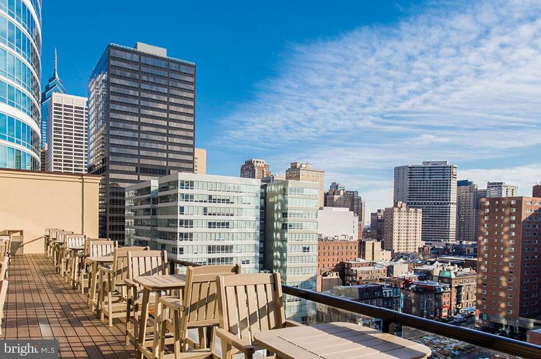 RITTENHOUSE SQUARE - Residential Lease