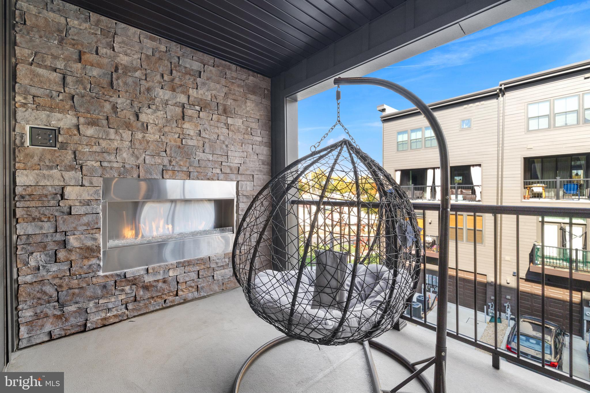 PADDOCK POINTE - Residential Lease