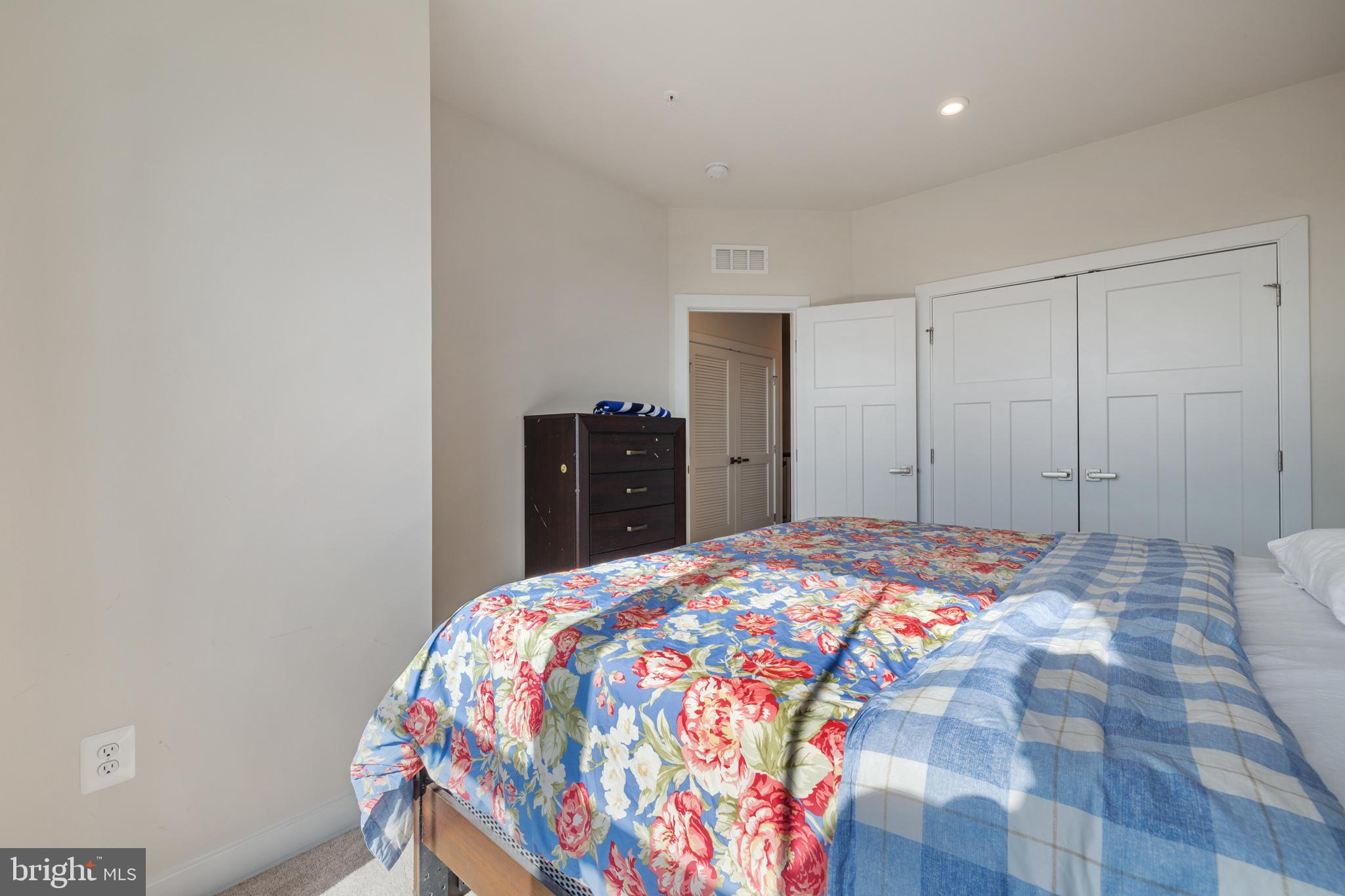 PADDOCK POINTE - Residential Lease