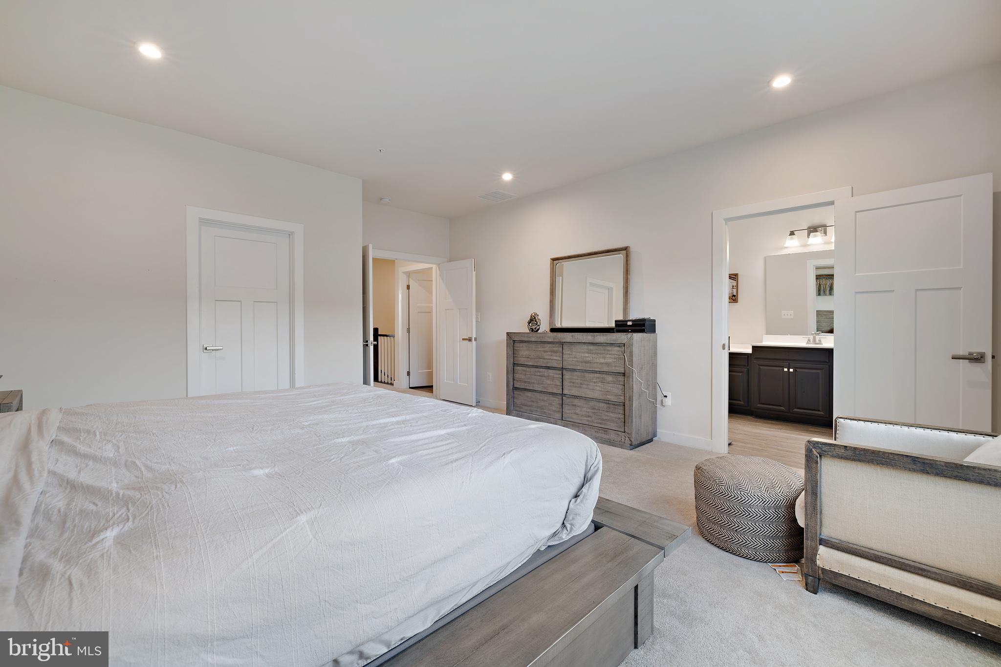 PADDOCK POINTE - Residential Lease