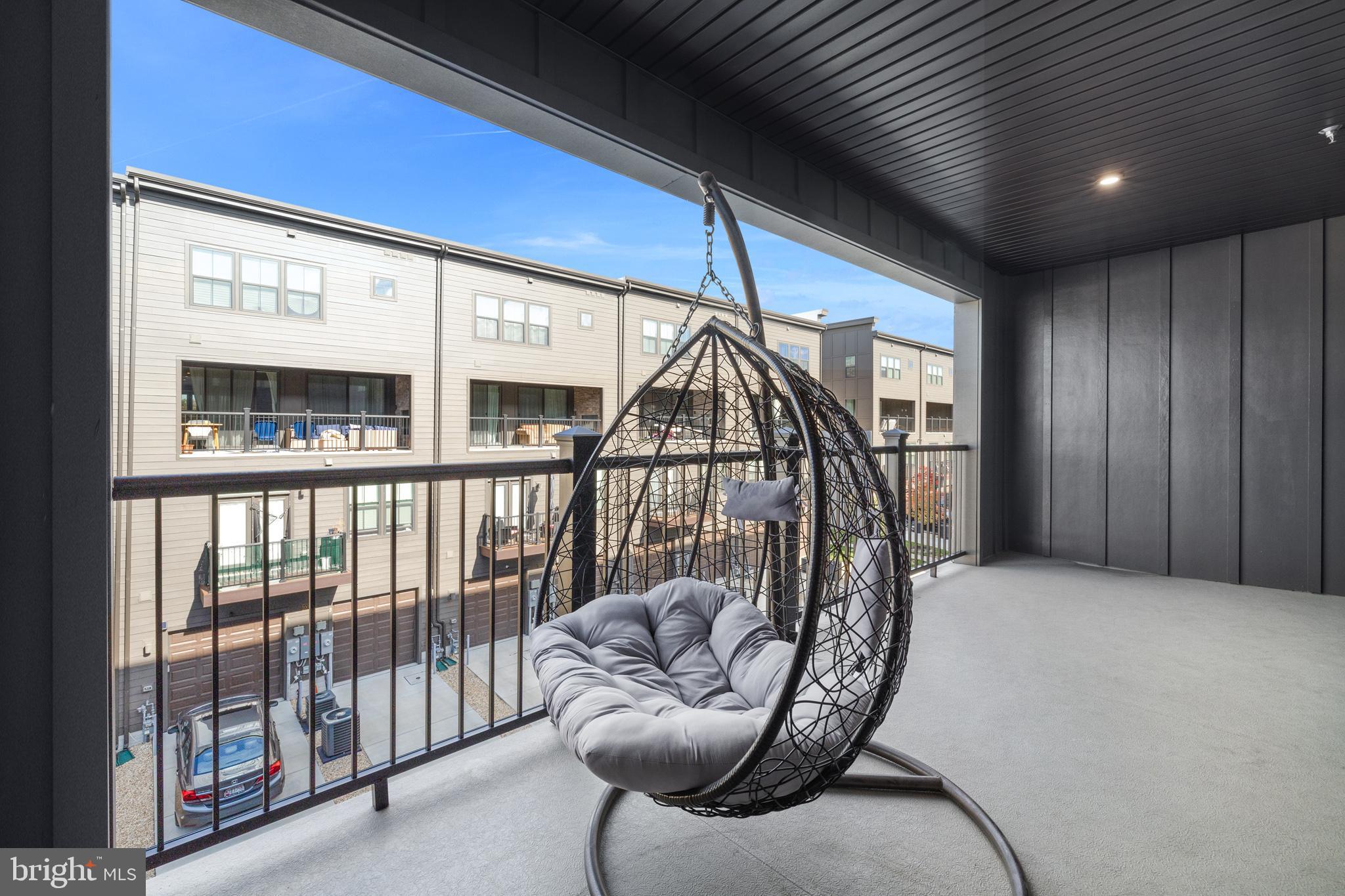 PADDOCK POINTE - Residential Lease