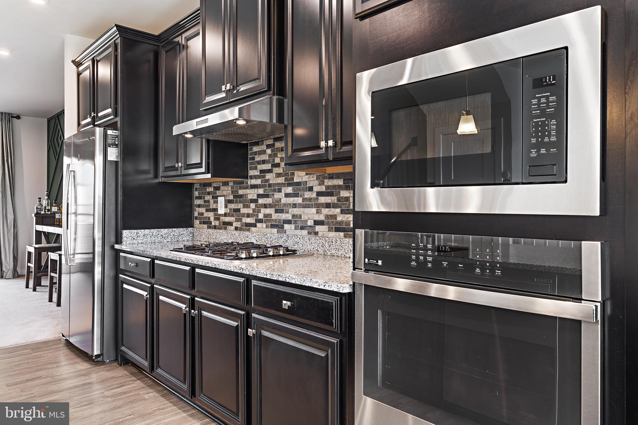 PADDOCK POINTE - Residential Lease