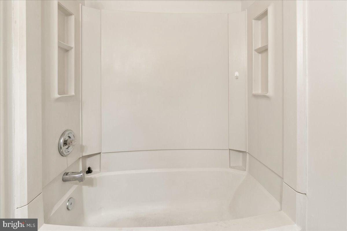 AMBERTOWNE - Residential