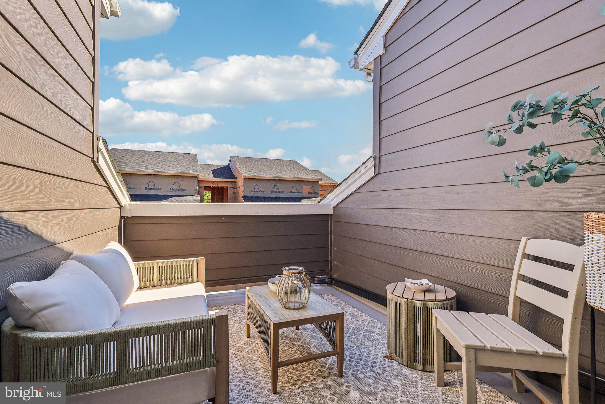 RIVER PLACE - Residential