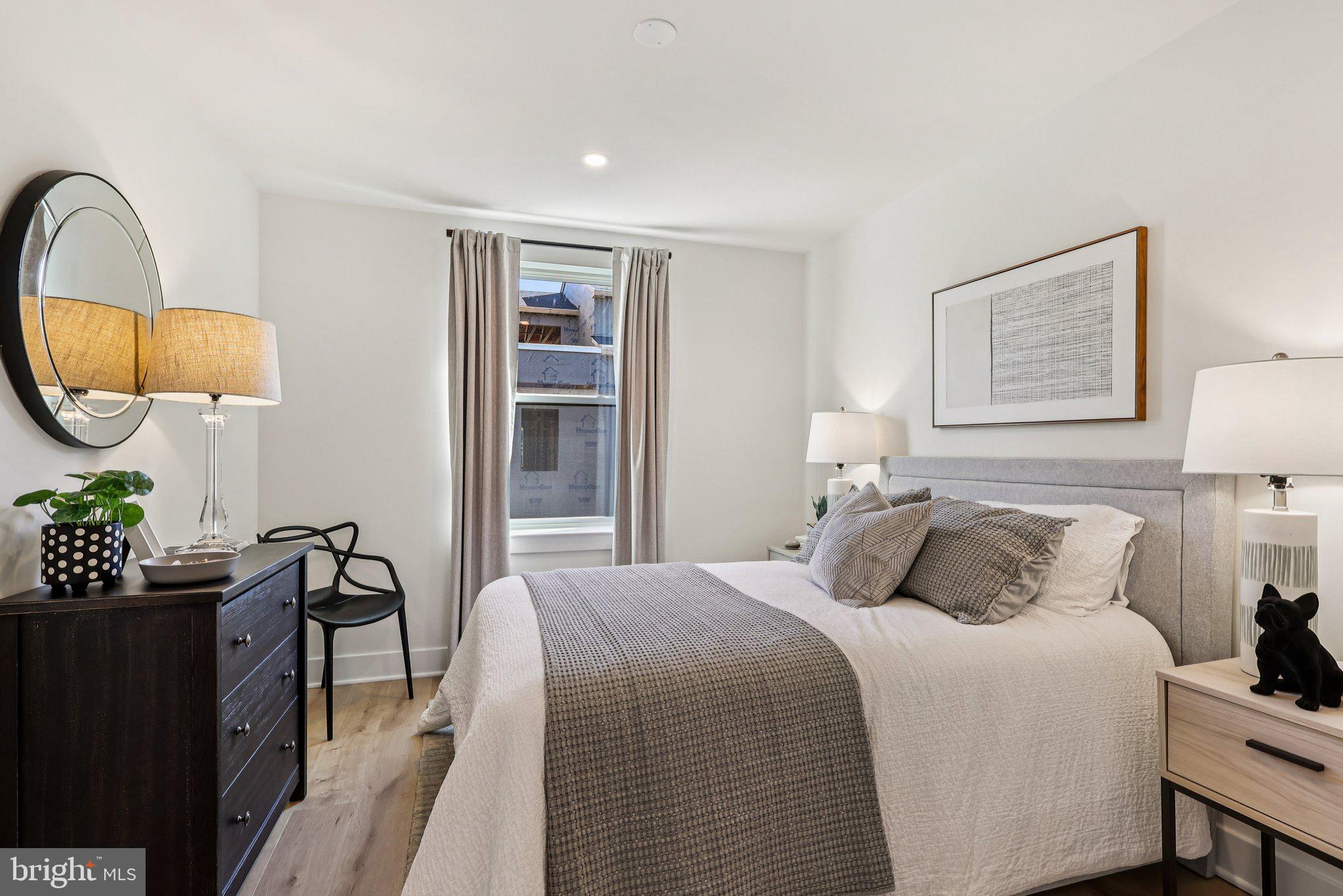 RIVER PLACE - Residential