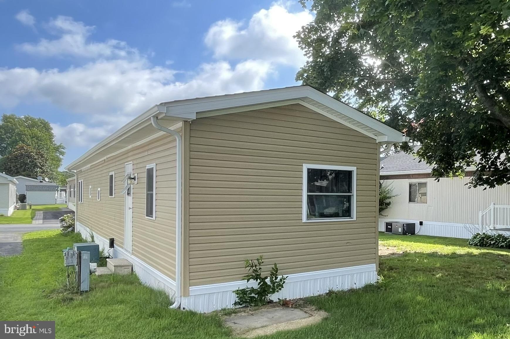 37 SPINNING WHEEL LANE