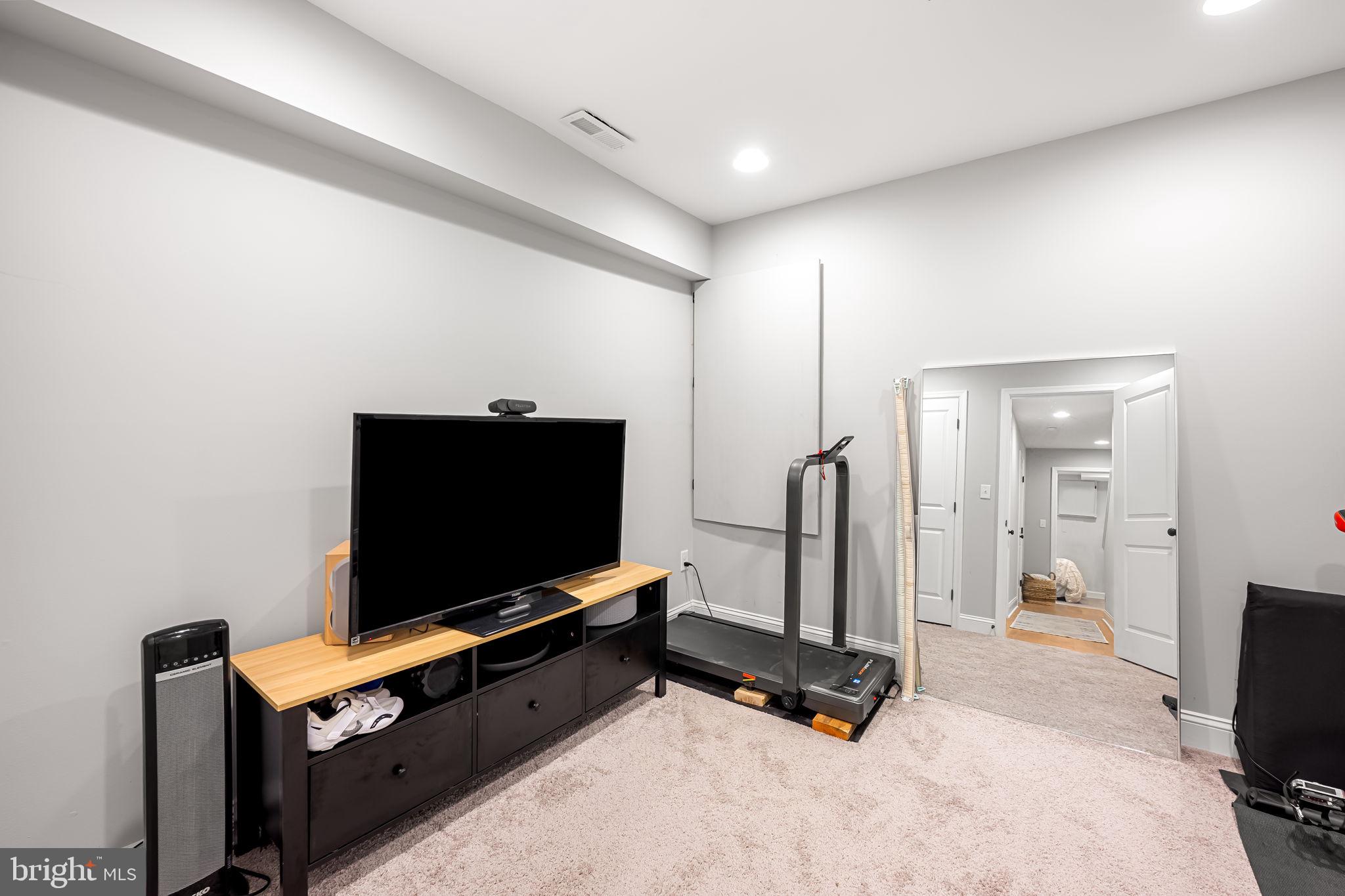 BREWERS HILL - Residential