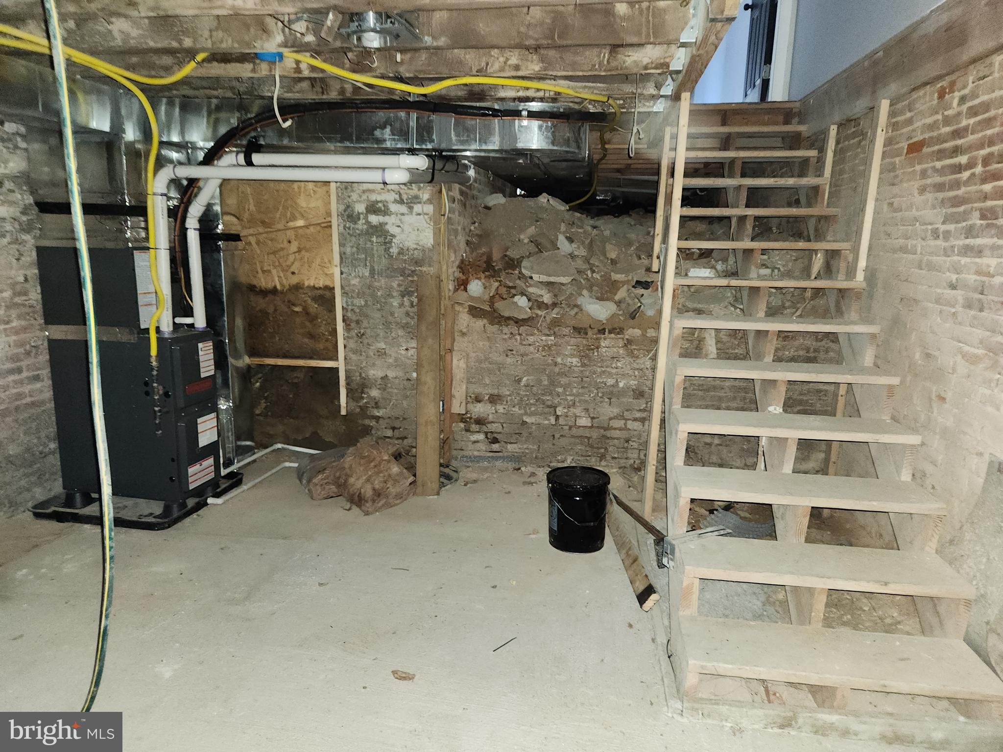 JOHNSTON SQUARE - Residential