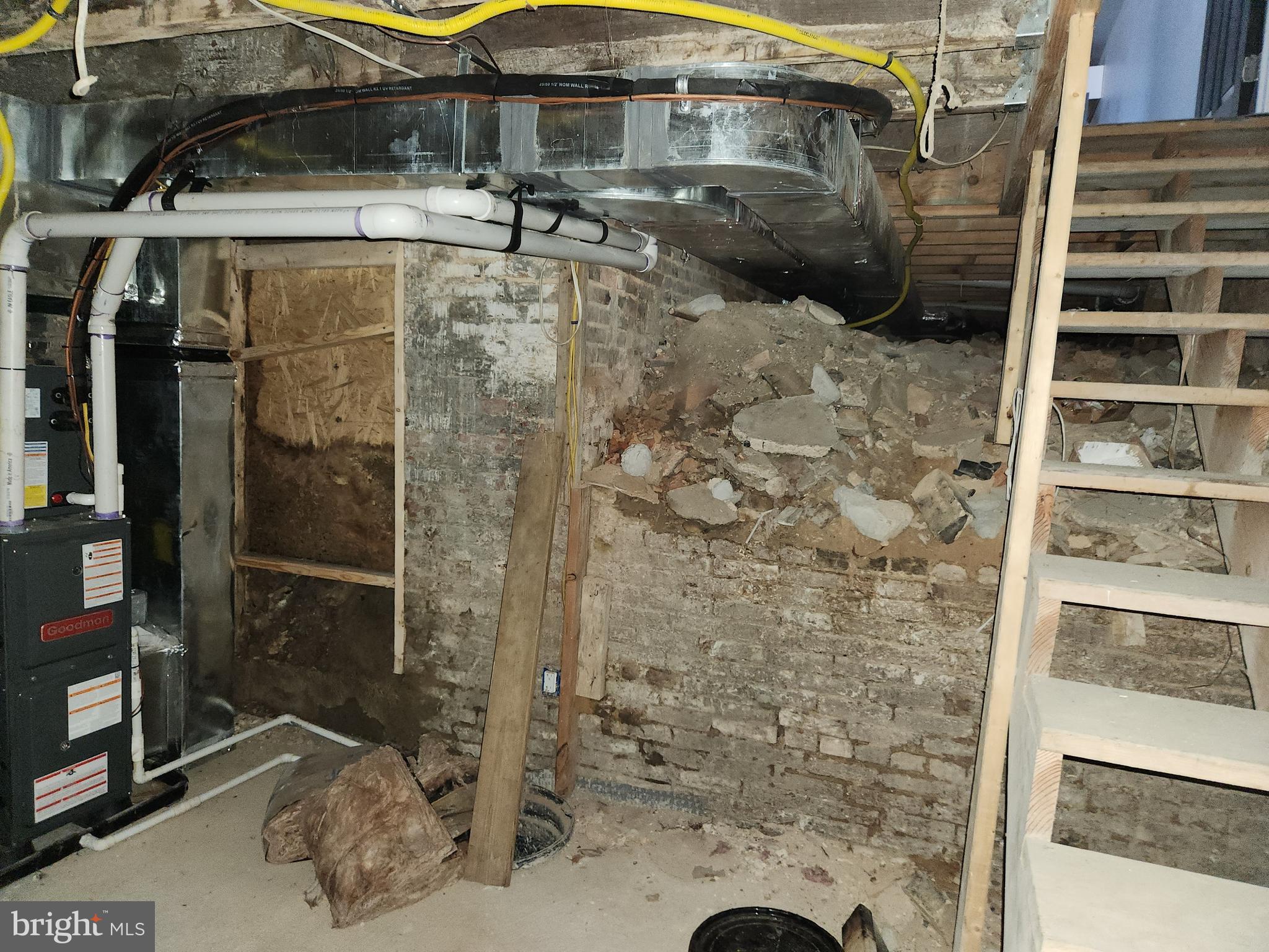 JOHNSTON SQUARE - Residential