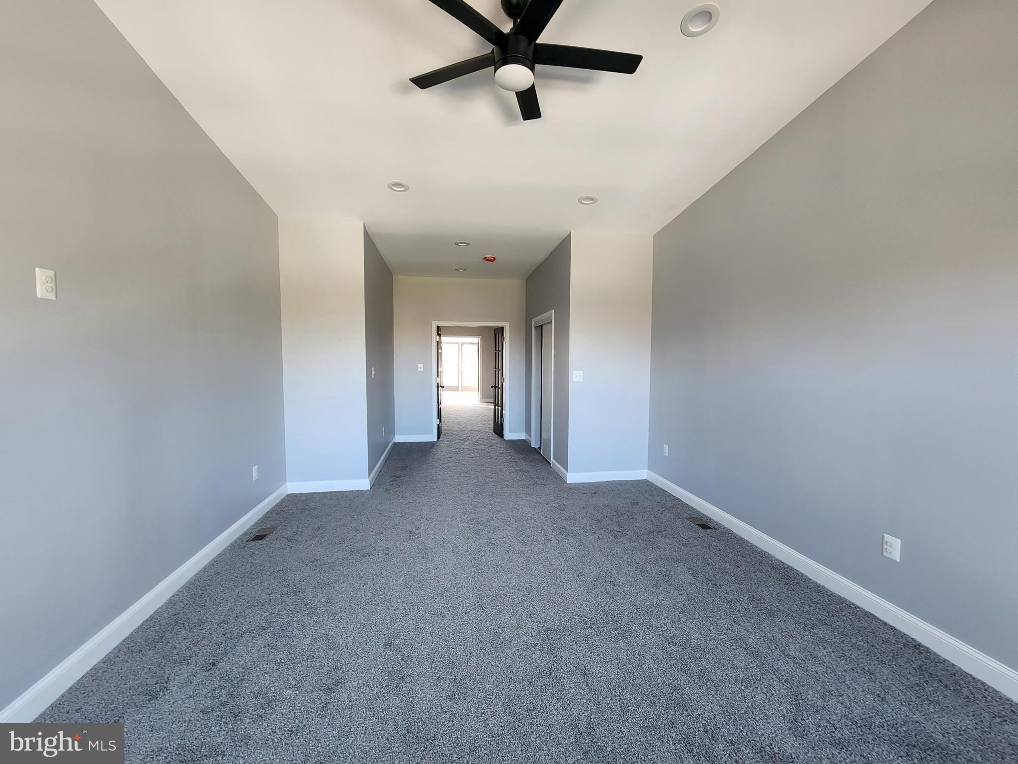 JOHNSTON SQUARE - Residential