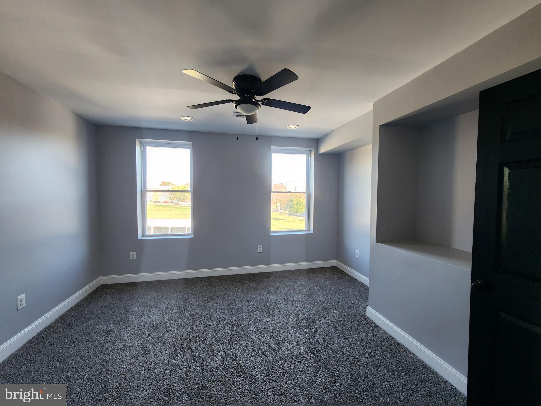 JOHNSTON SQUARE - Residential