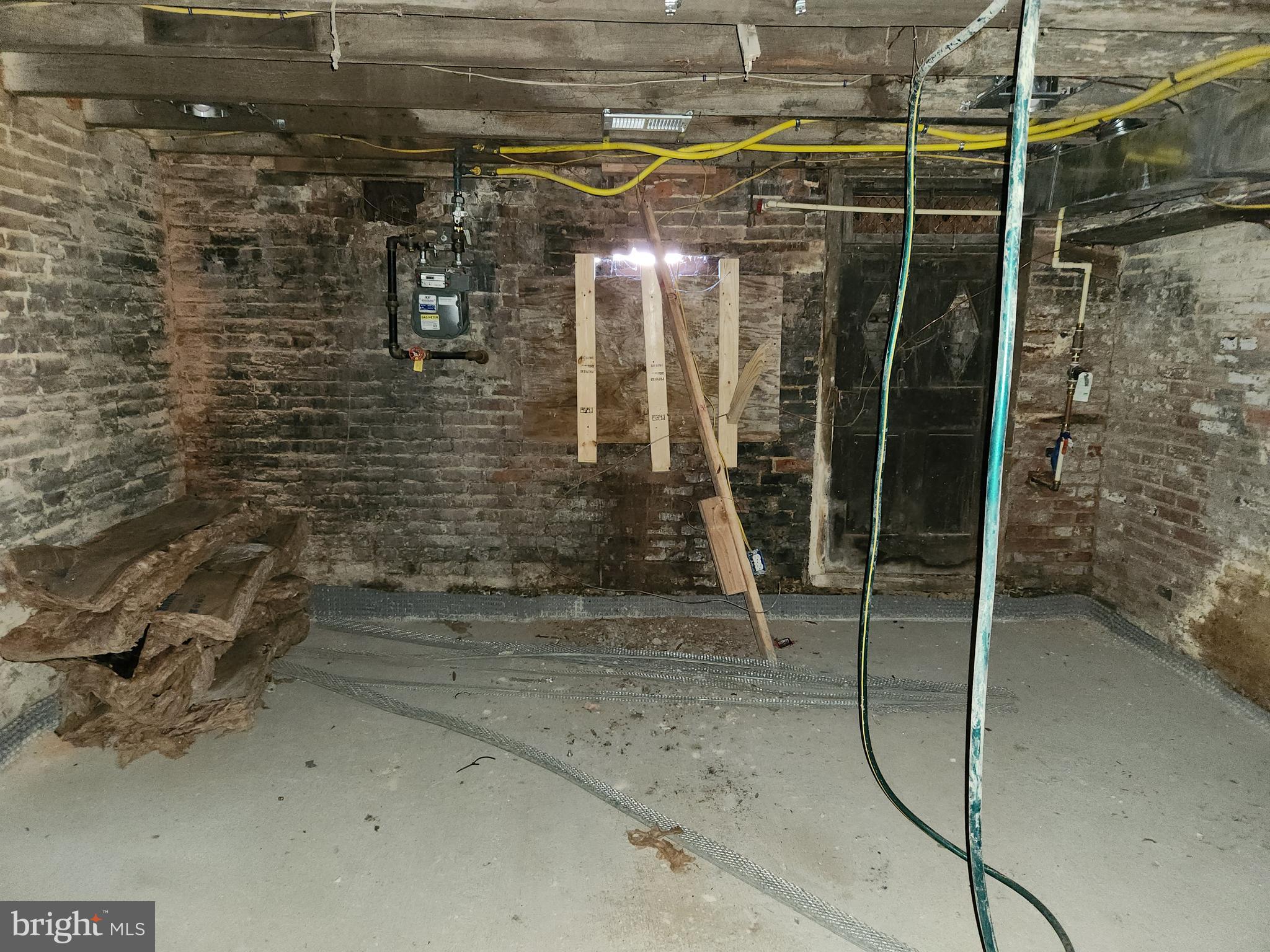 JOHNSTON SQUARE - Residential