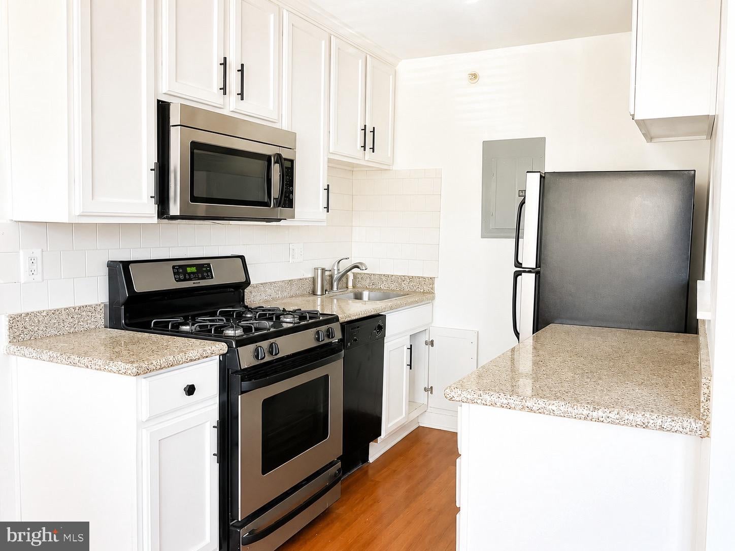 610 MAIN STREET 413