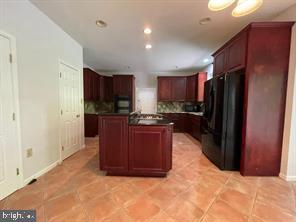 BARAKAT COURT - Residential Lease