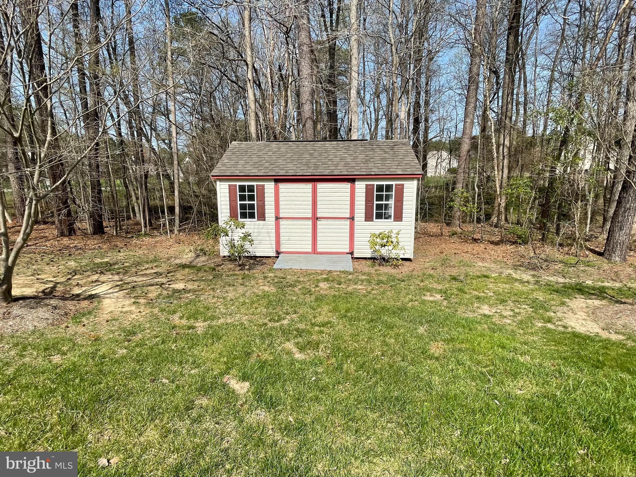 BARAKAT COURT - Residential Lease