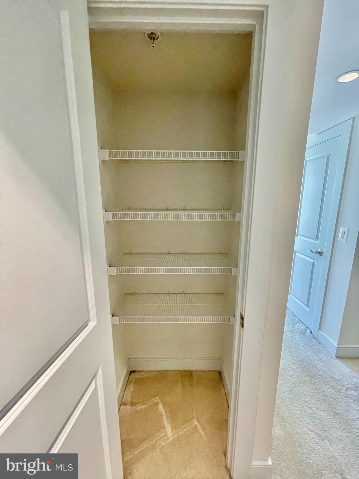 COURTHOUSE - Residential Lease