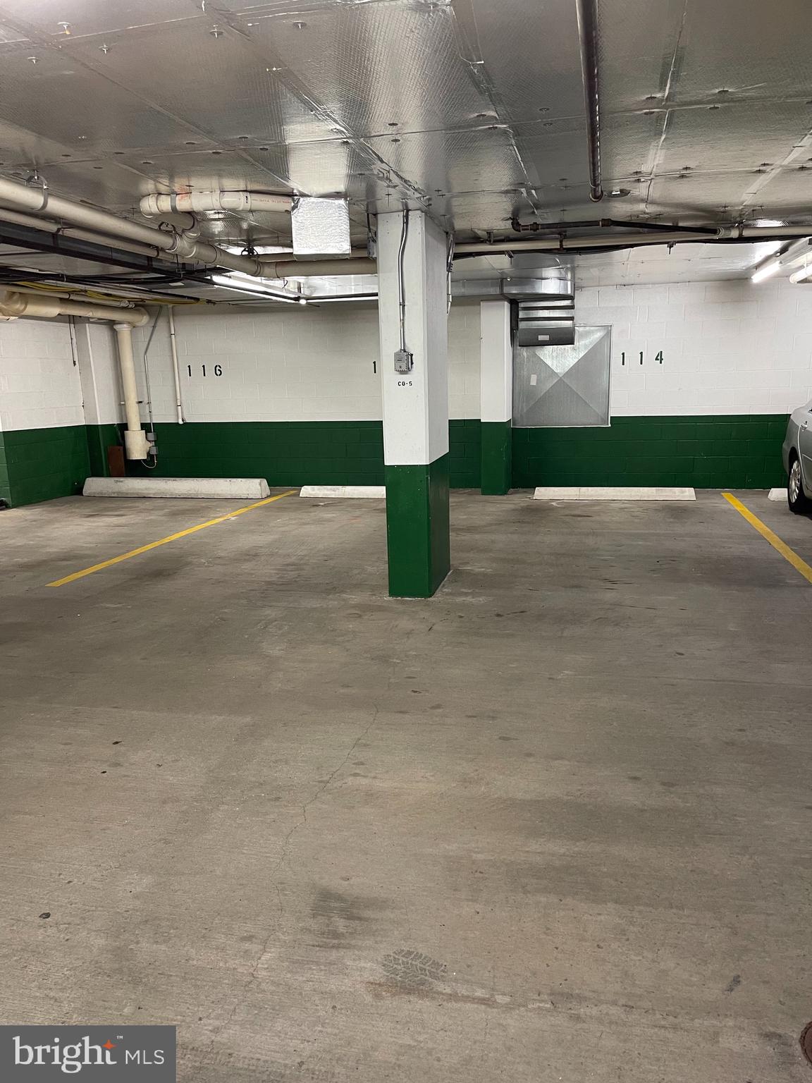 COURTHOUSE - Residential Lease