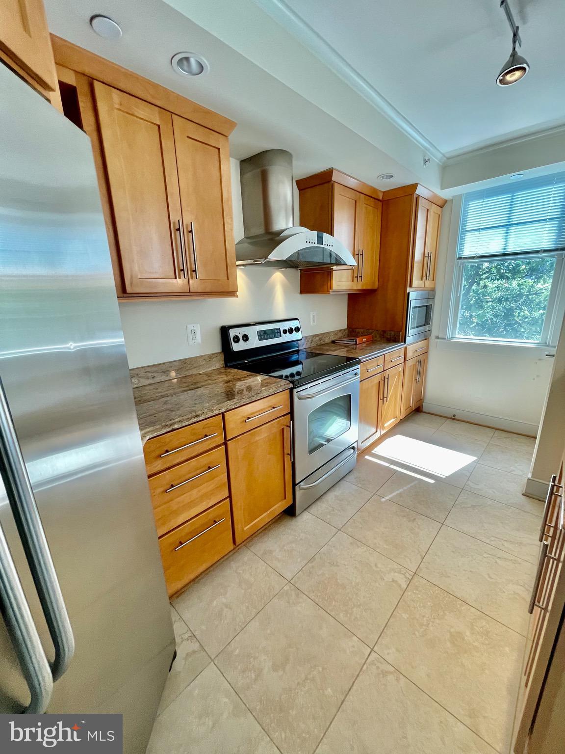 COURTHOUSE - Residential Lease