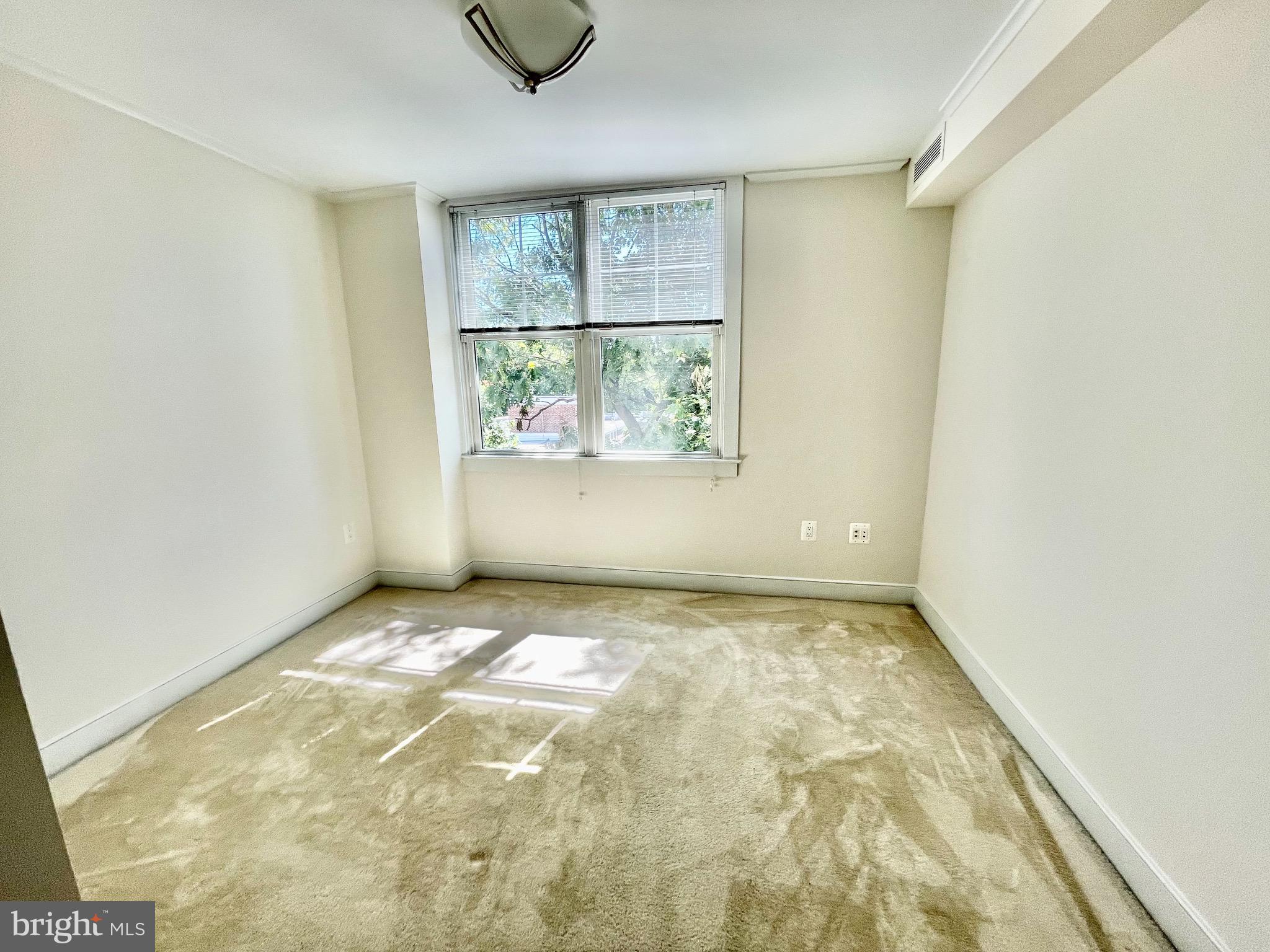 COURTHOUSE - Residential Lease