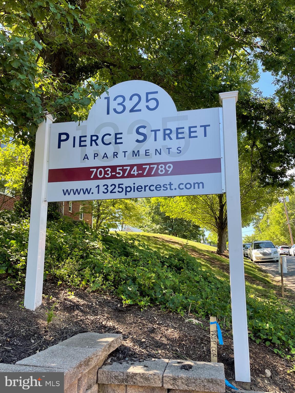 COURTHOUSE - Residential Lease