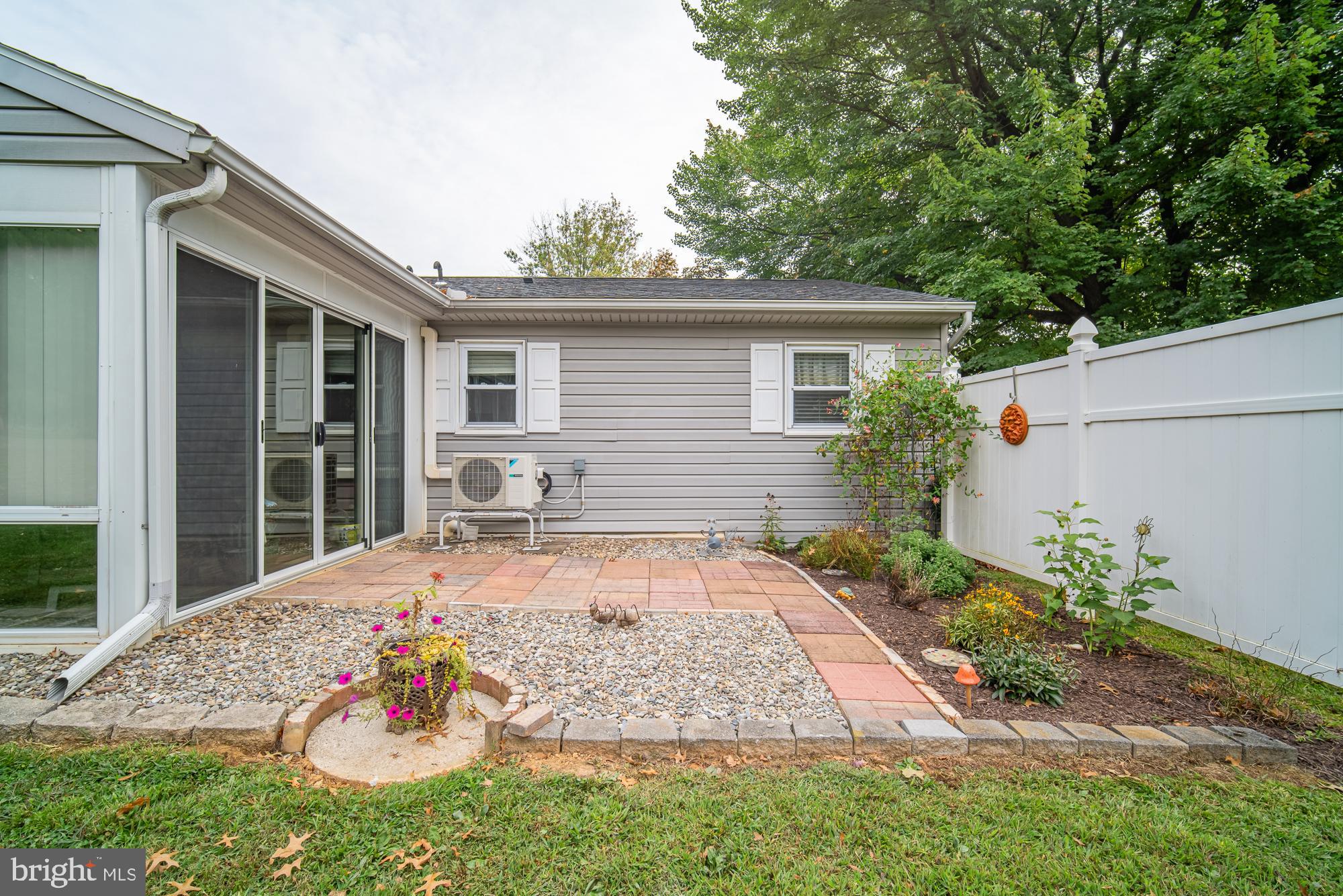 LOWER WINDSOR TWP - Residential