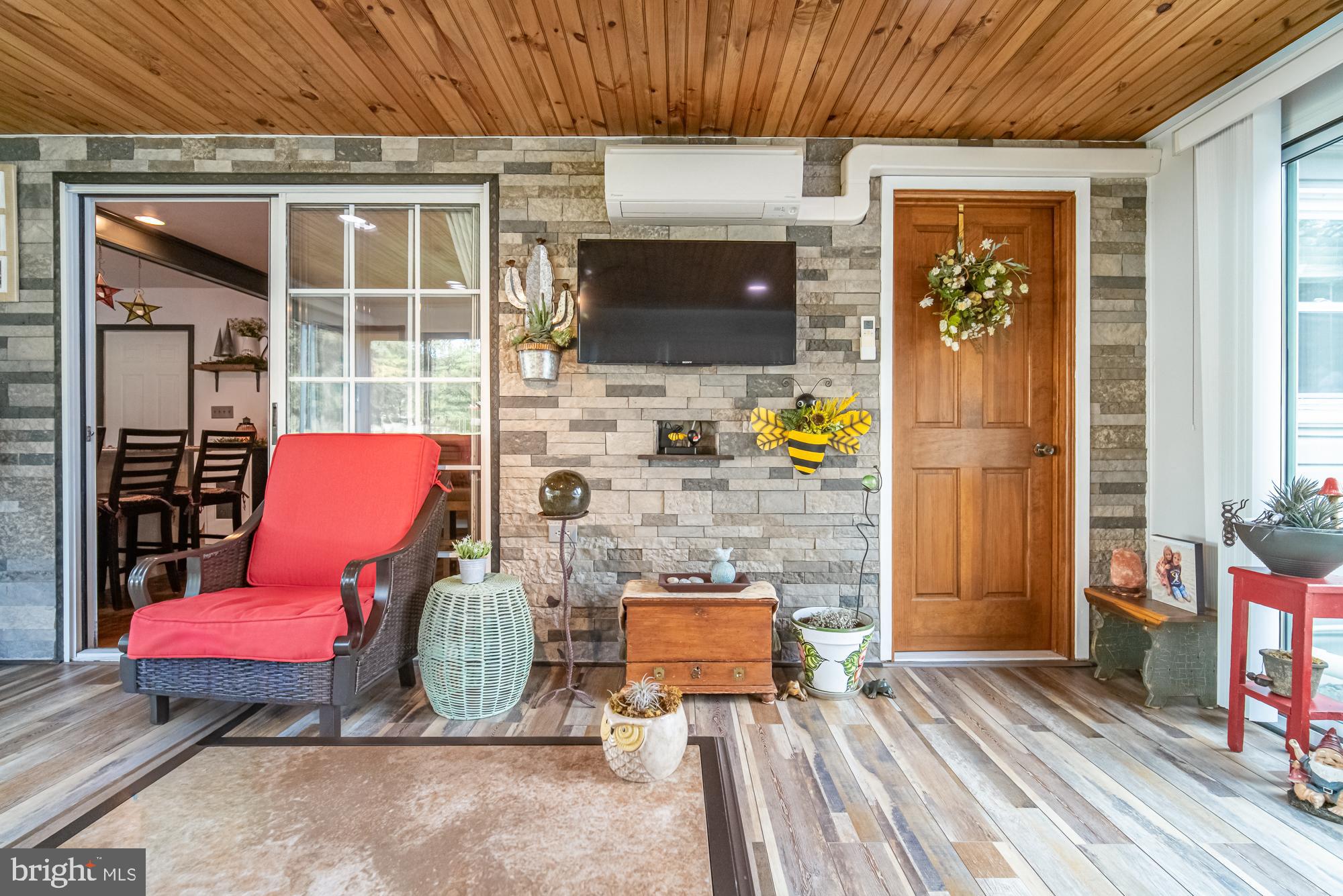 LOWER WINDSOR TWP - Residential