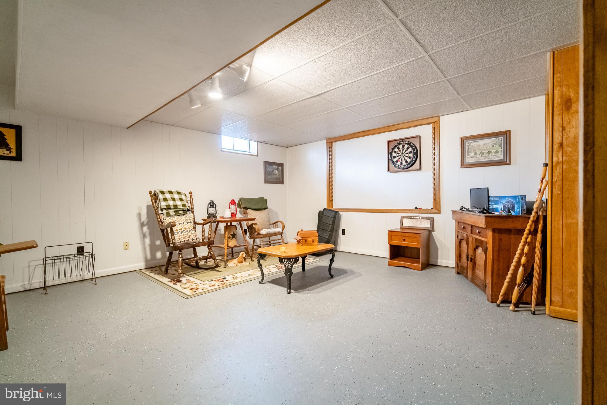 LOWER WINDSOR TWP - Residential