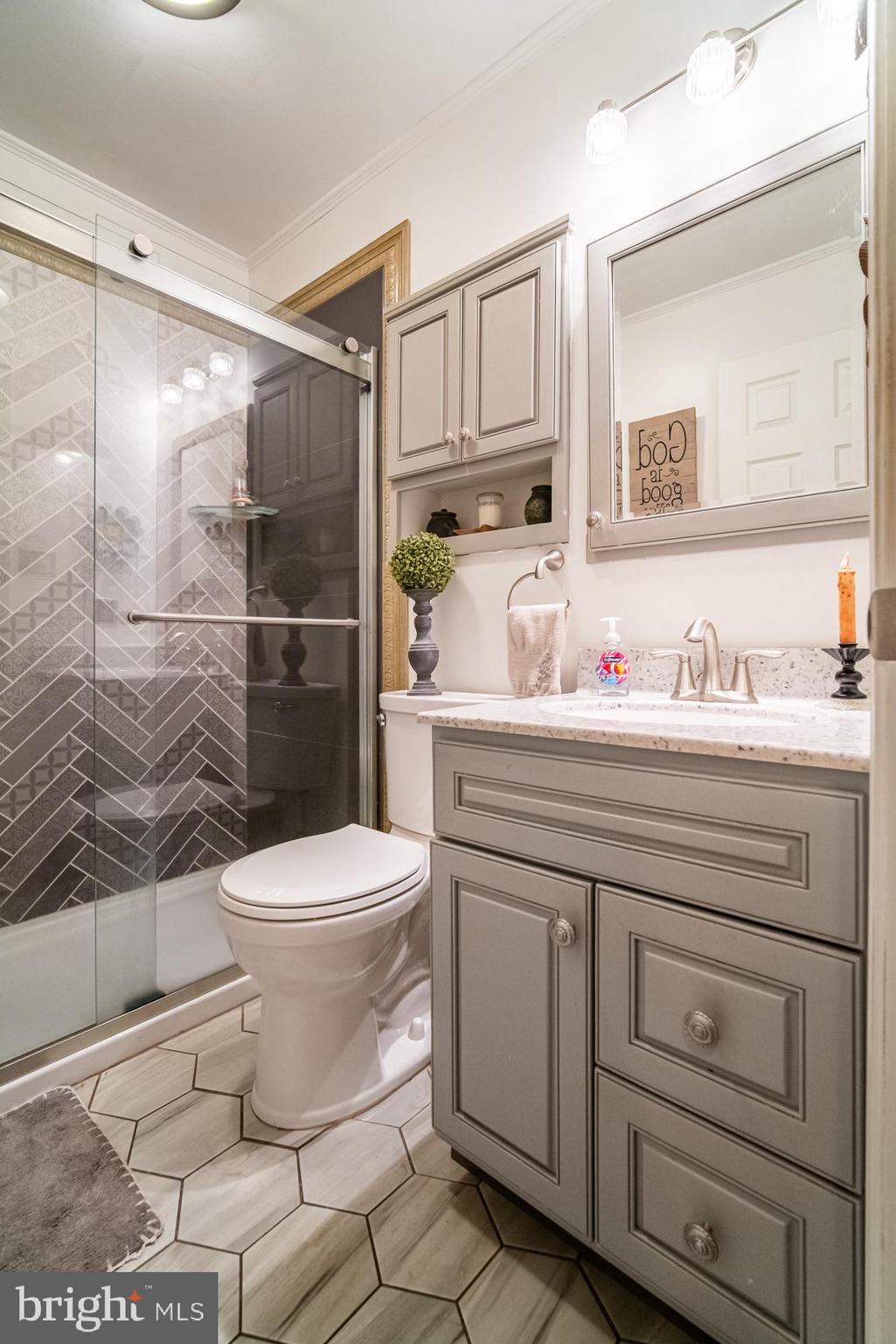 LOWER WINDSOR TWP - Residential