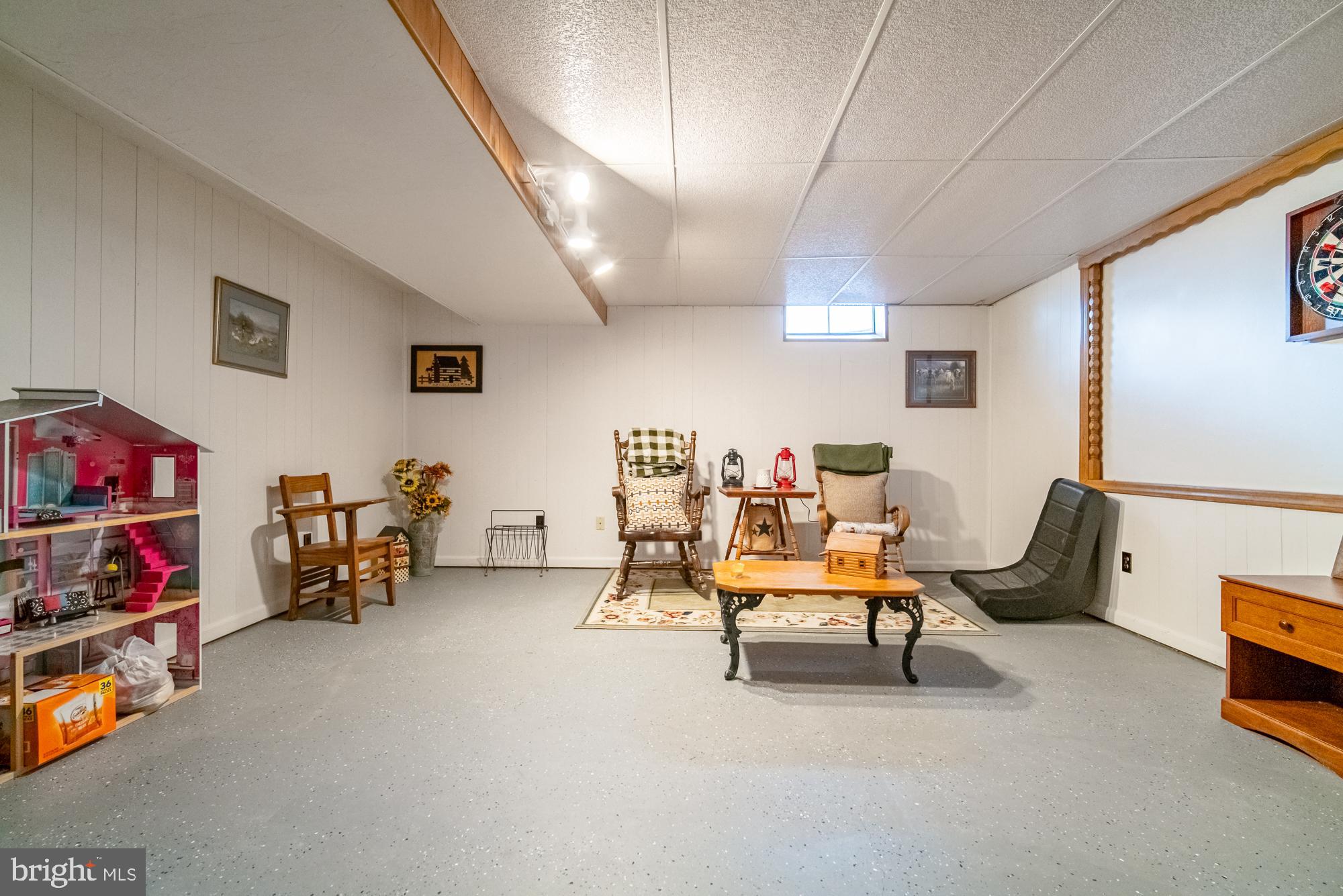 LOWER WINDSOR TWP - Residential