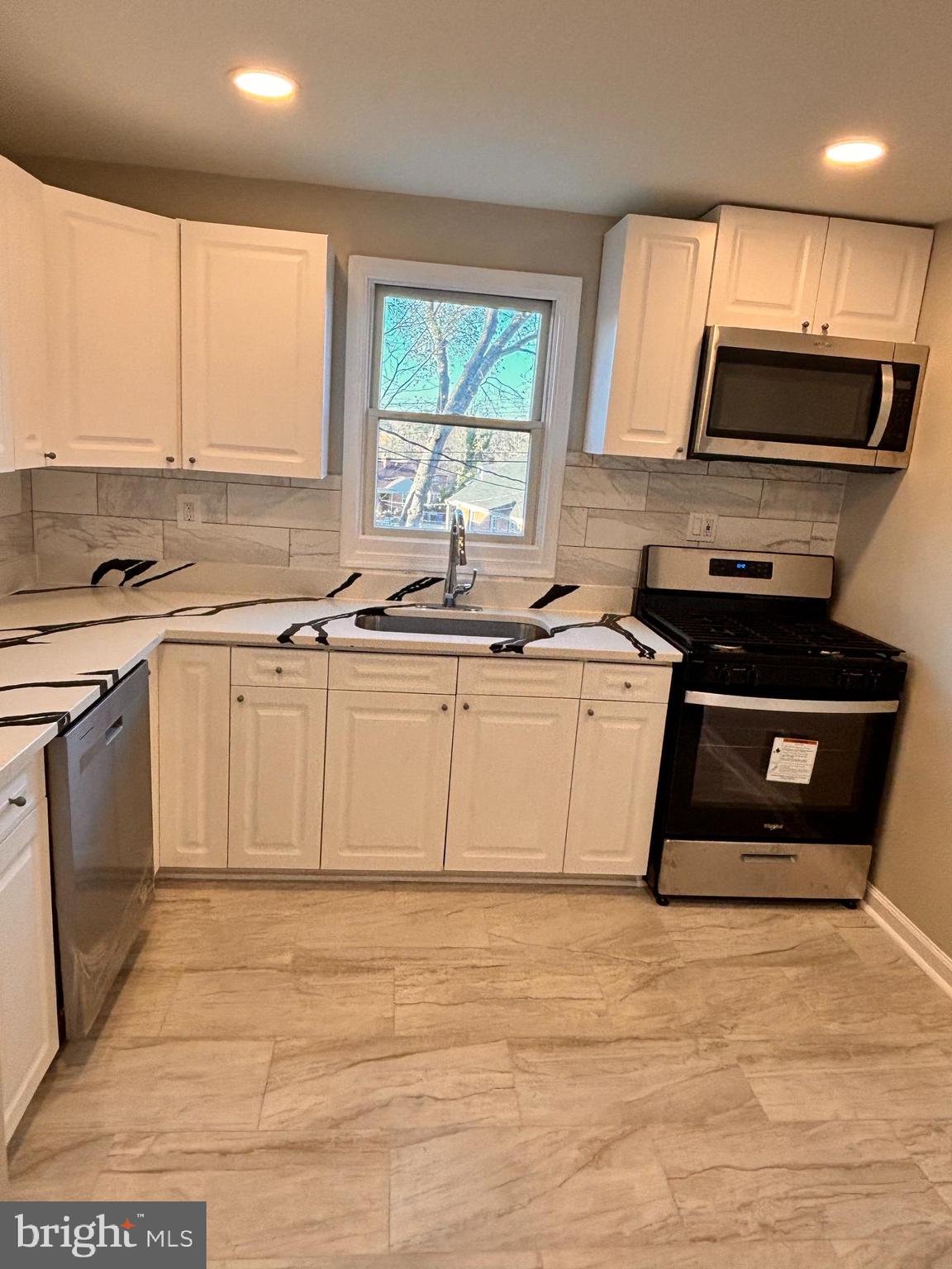 HAMILTON HEIGHTS - Residential