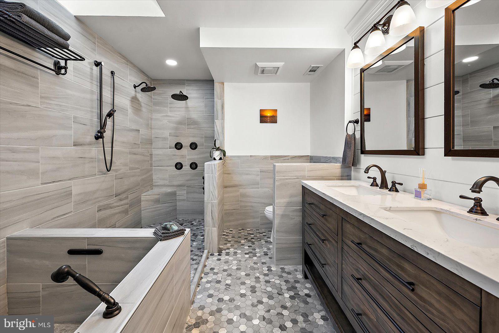 RIVER RUN - Residential