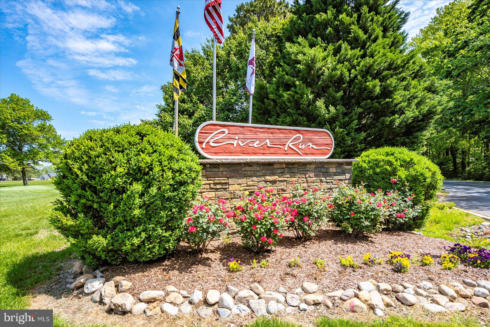 RIVER RUN - Residential