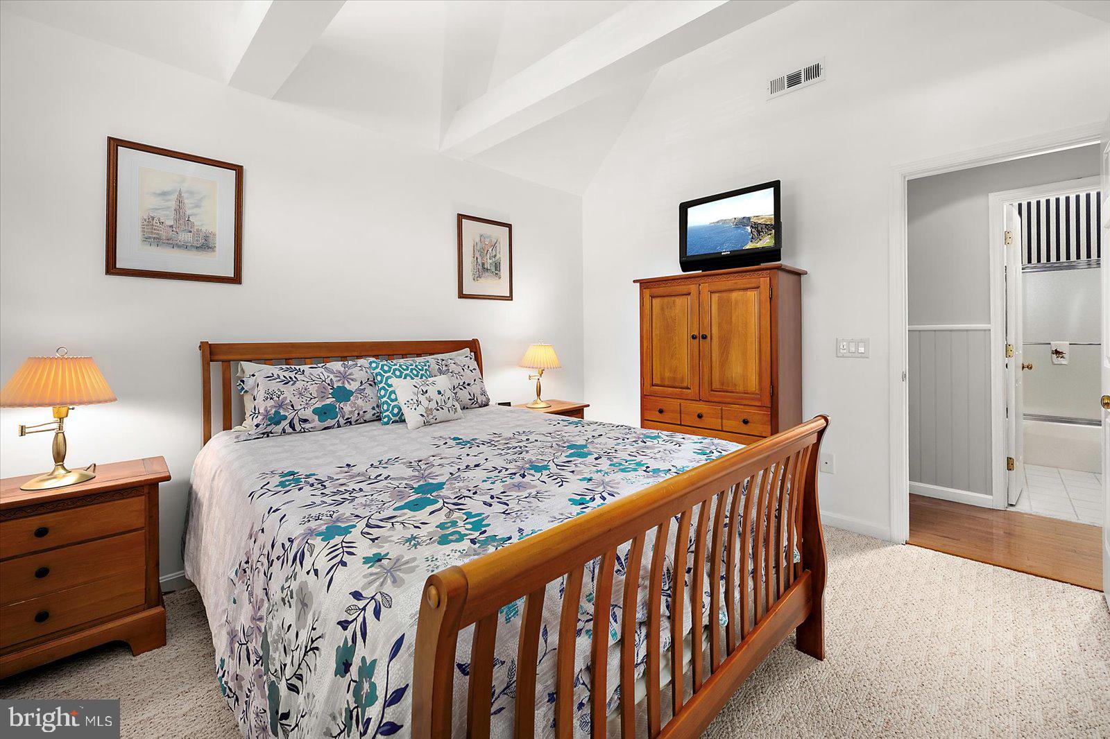 RIVER RUN - Residential