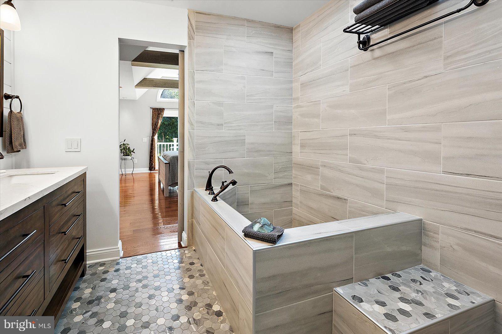 RIVER RUN - Residential