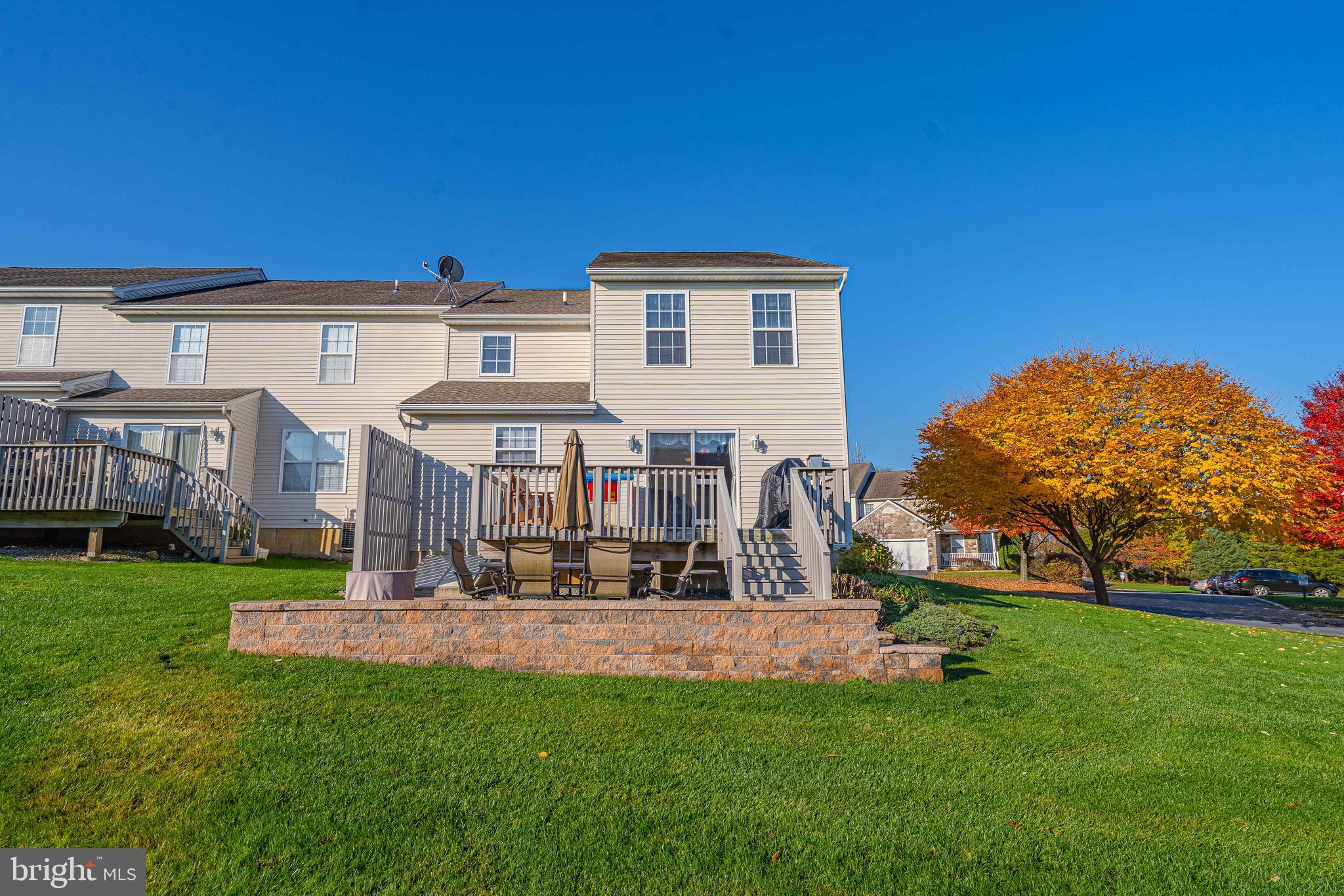 TOWNS @ HIGHLAND - Residential