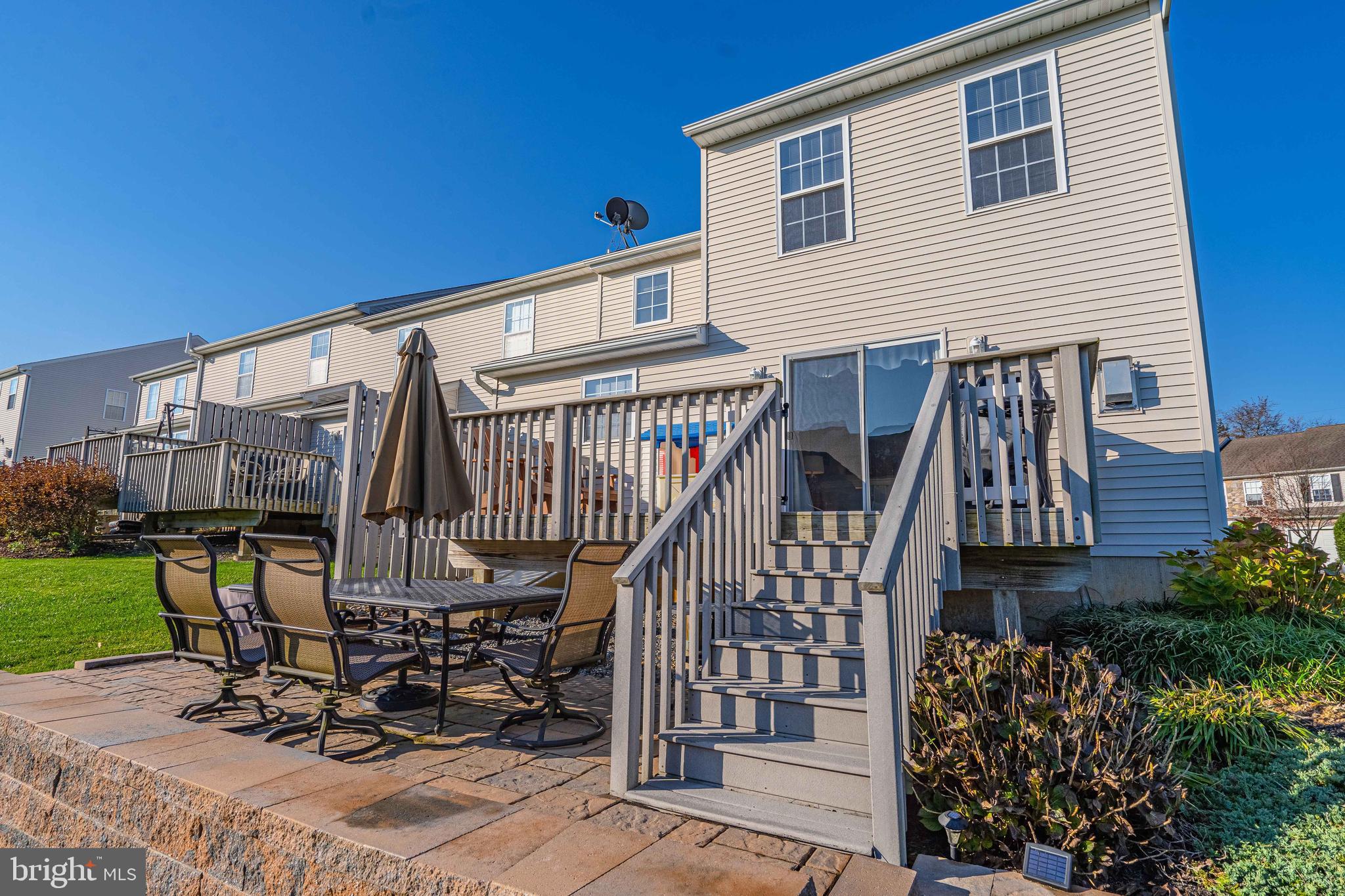 TOWNS @ HIGHLAND - Residential