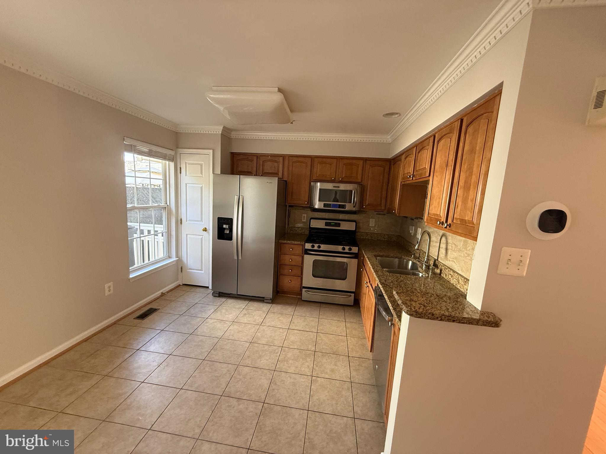 HOWARD SQUARE - Residential Lease